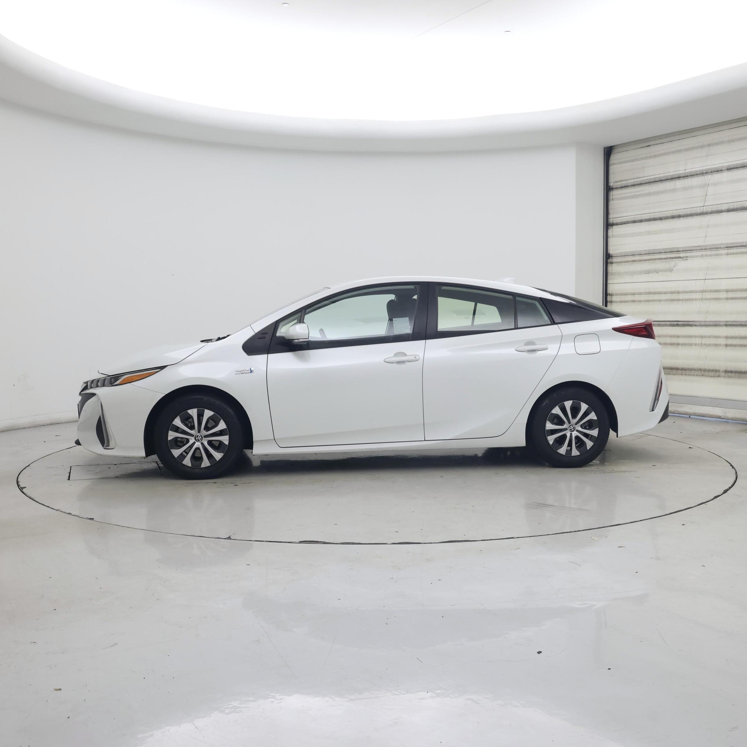 Thumbnail: 2021 Toyota Prius Prime - 3