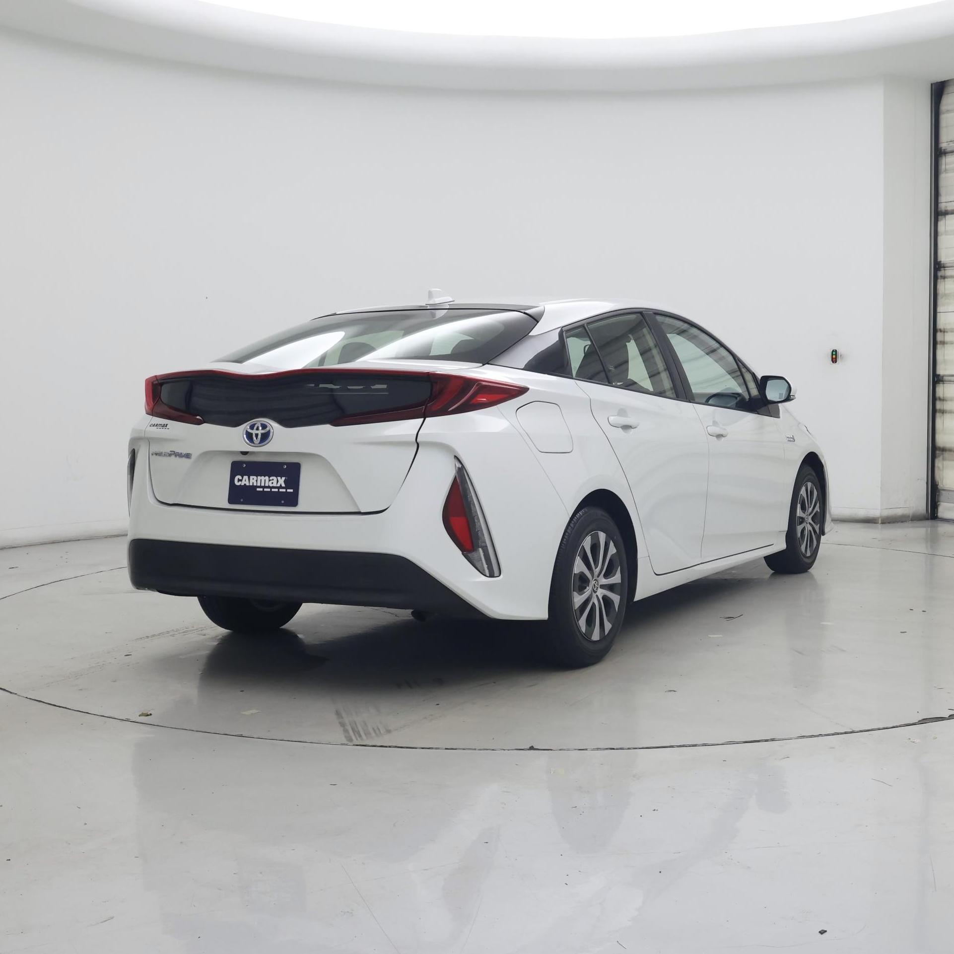 Thumbnail: 2021 Toyota Prius Prime - 8