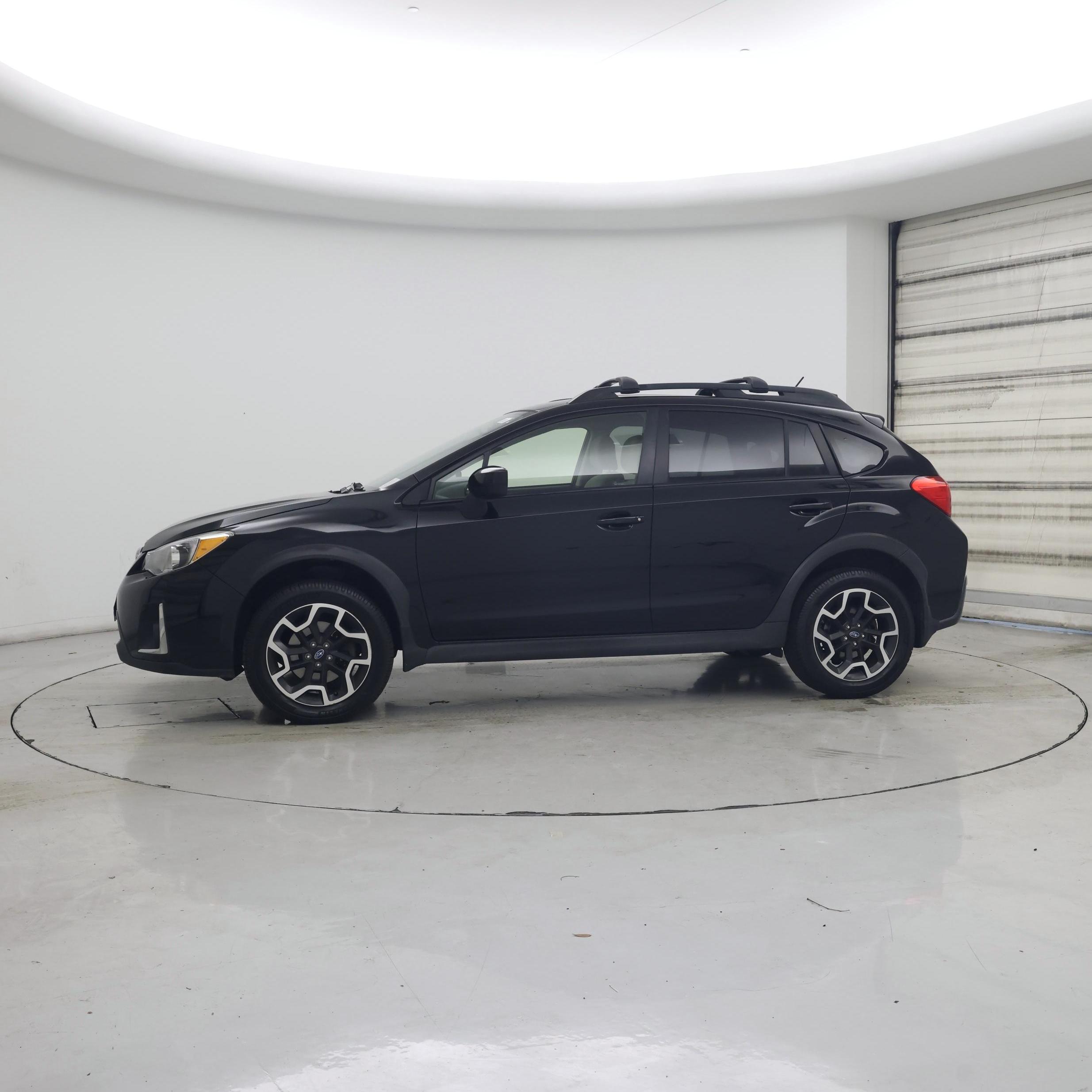 Thumbnail: 2016 Subaru XV Crosstrek - 3