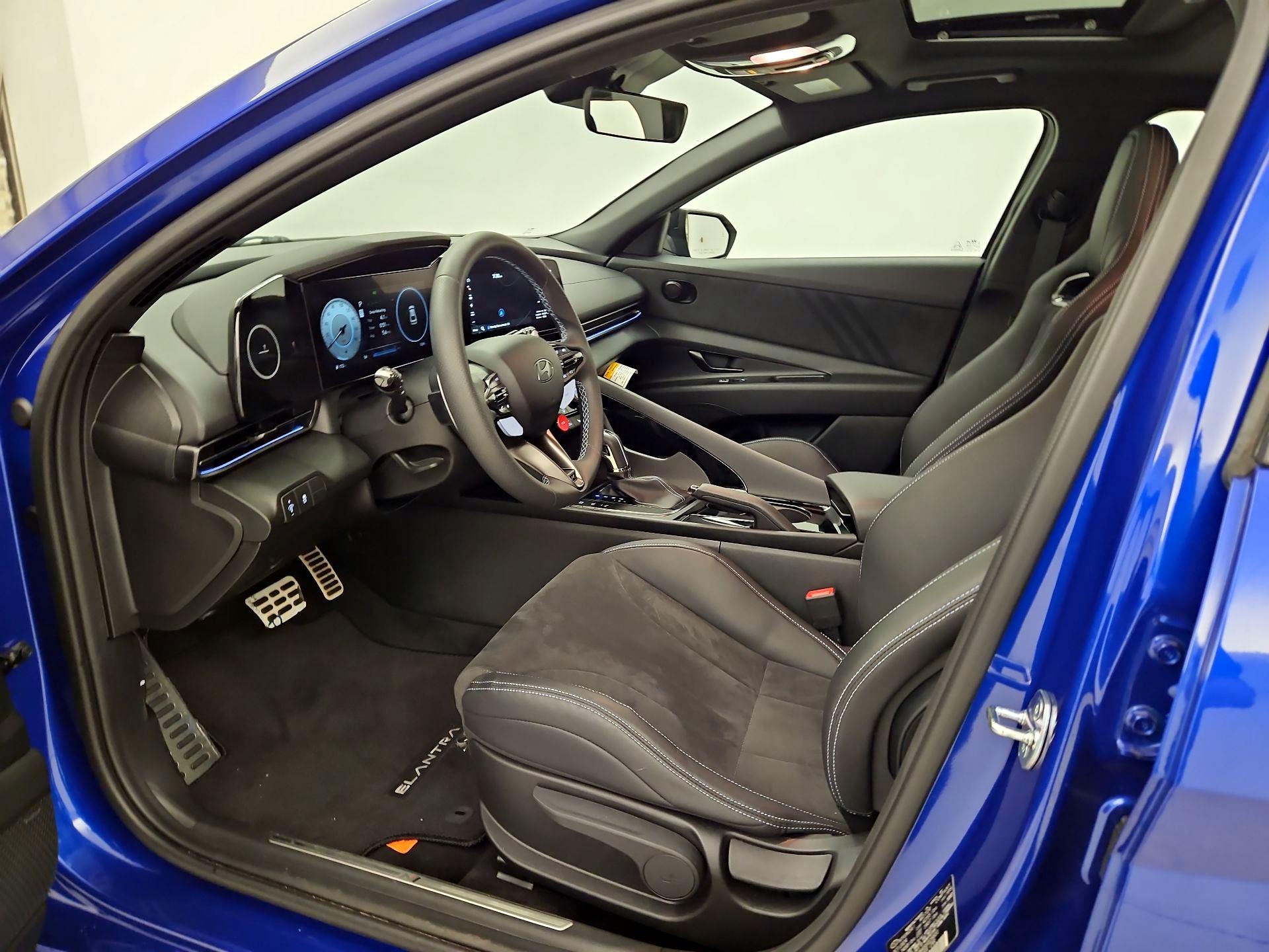 Thumbnail: 2025 Hyundai Elantra - 11