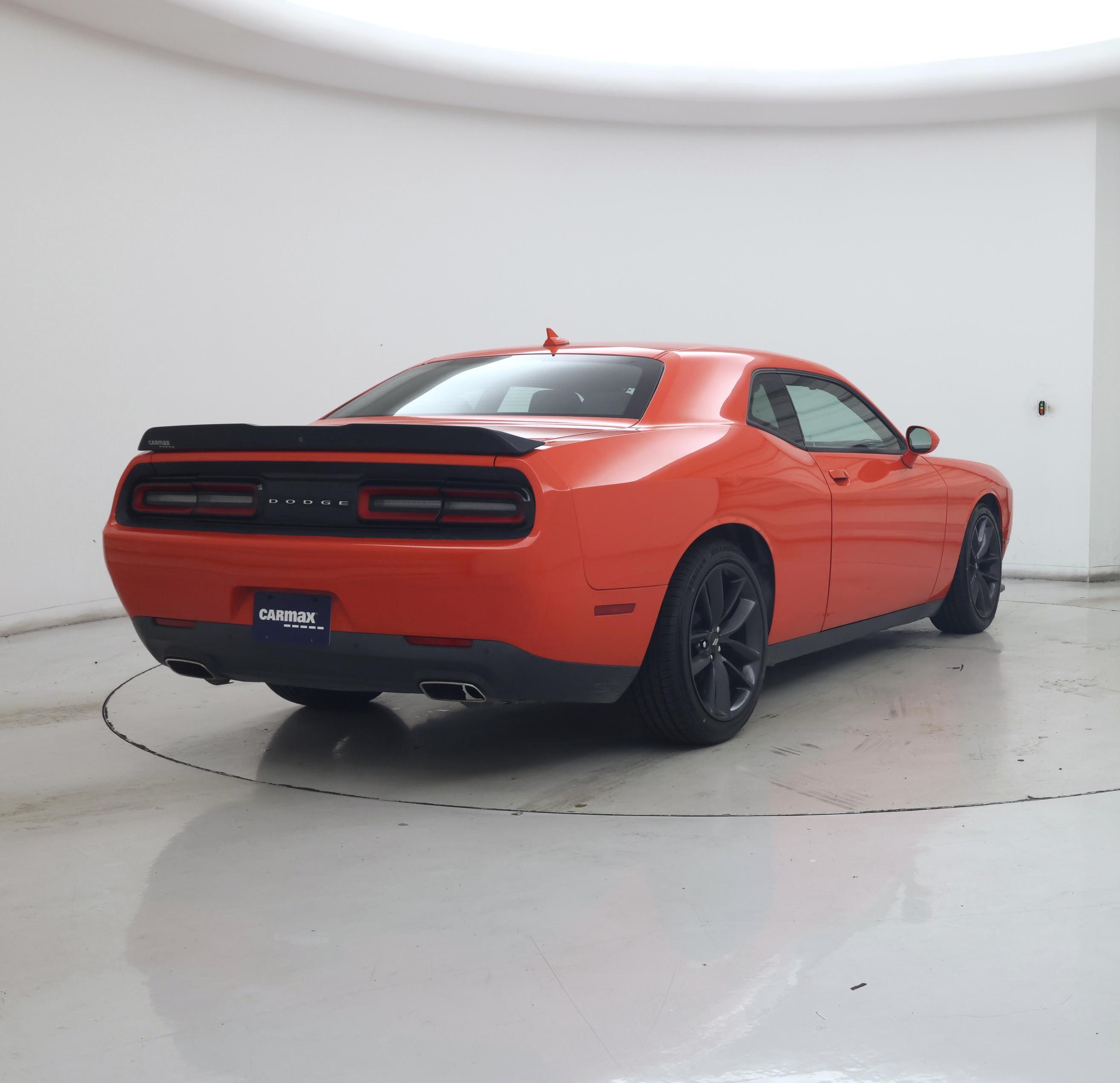 Thumbnail: 2019 Dodge Challenger - 8