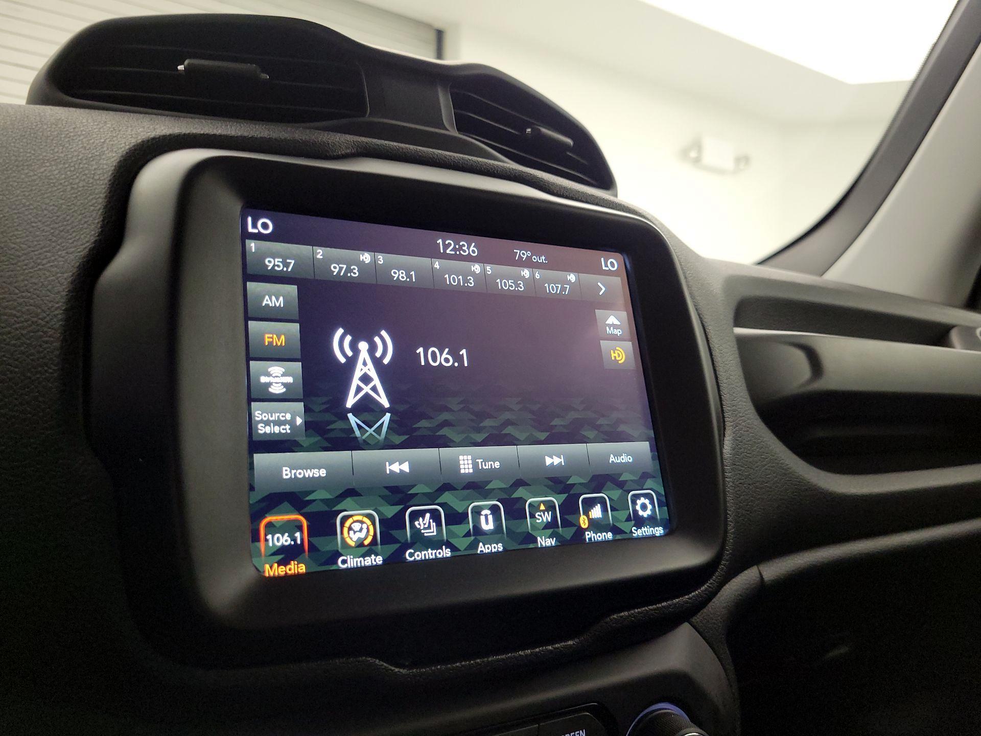 Thumbnail: 2021 Jeep Renegade - 16