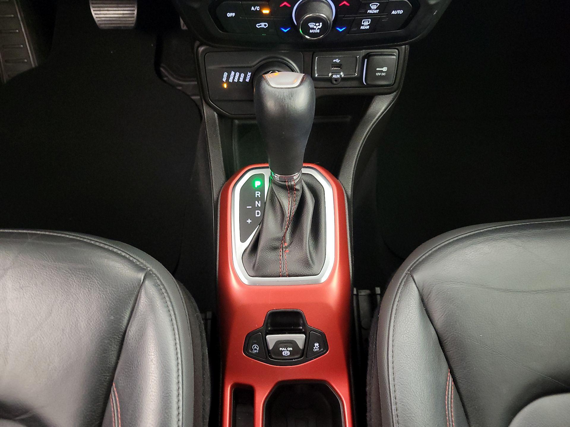 Thumbnail: 2021 Jeep Renegade - 18
