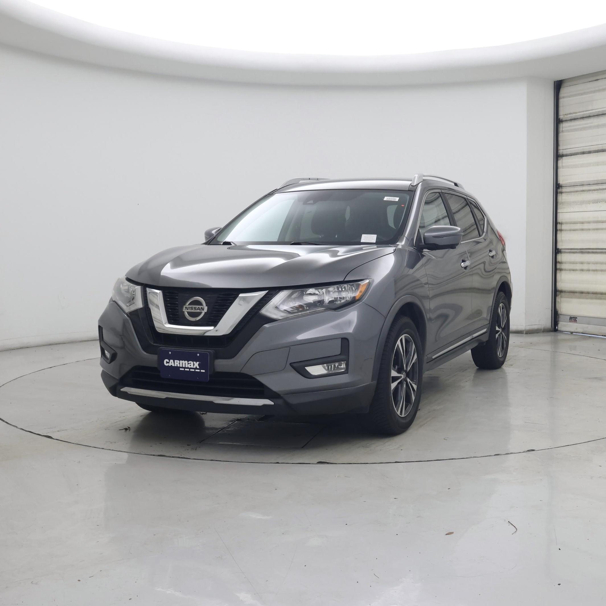 Thumbnail: 2017 Nissan Rogue - 4