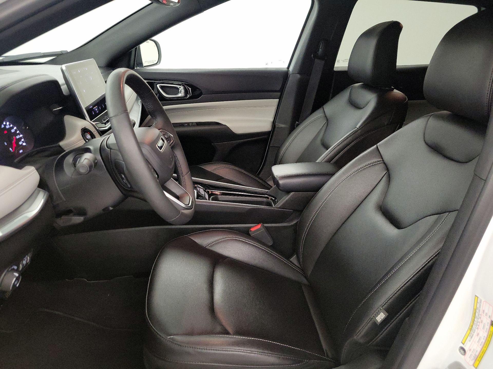 Thumbnail: 2025 Jeep Compass - 11