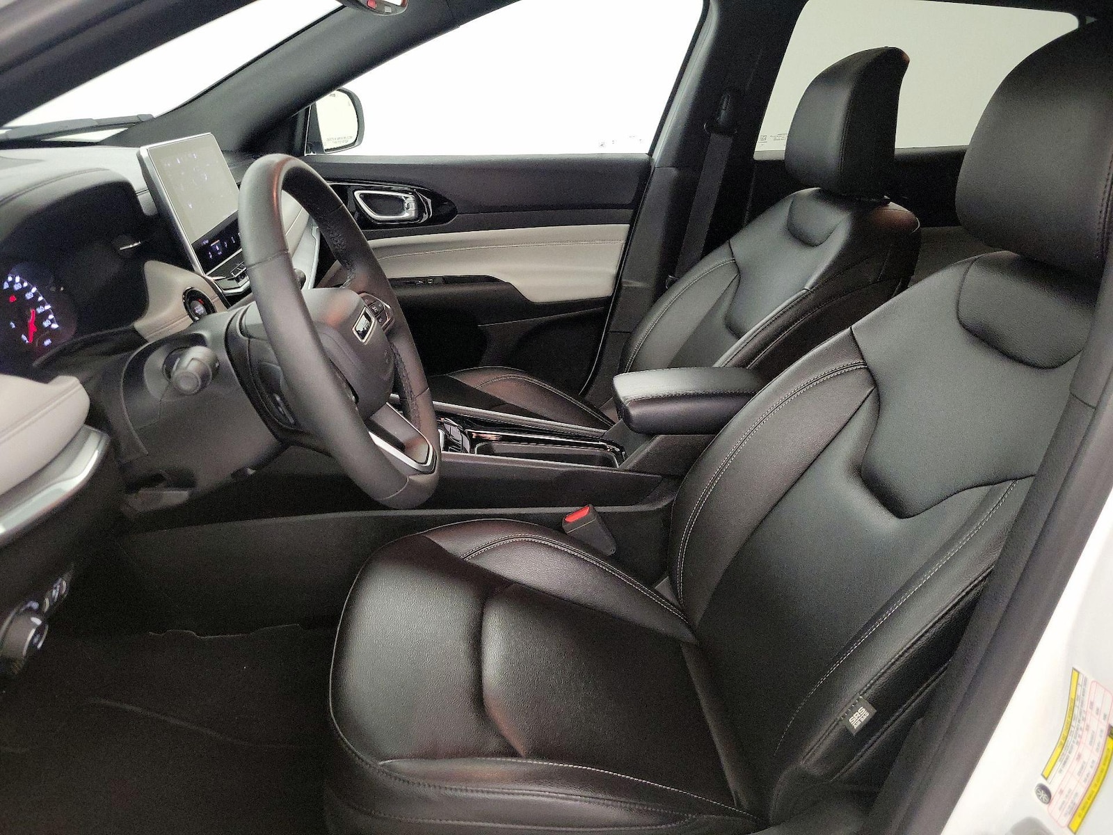 2025 Jeep Compass Limited - Photo 12