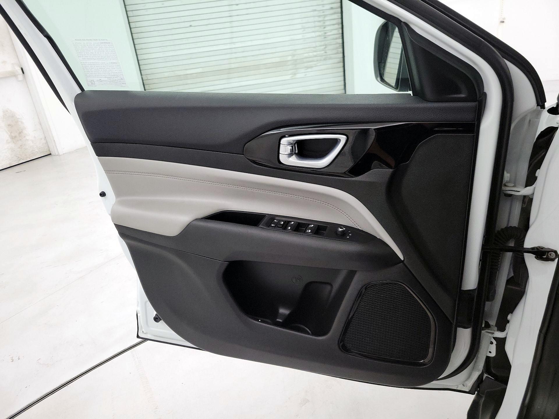 Thumbnail: 2025 Jeep Compass - 12