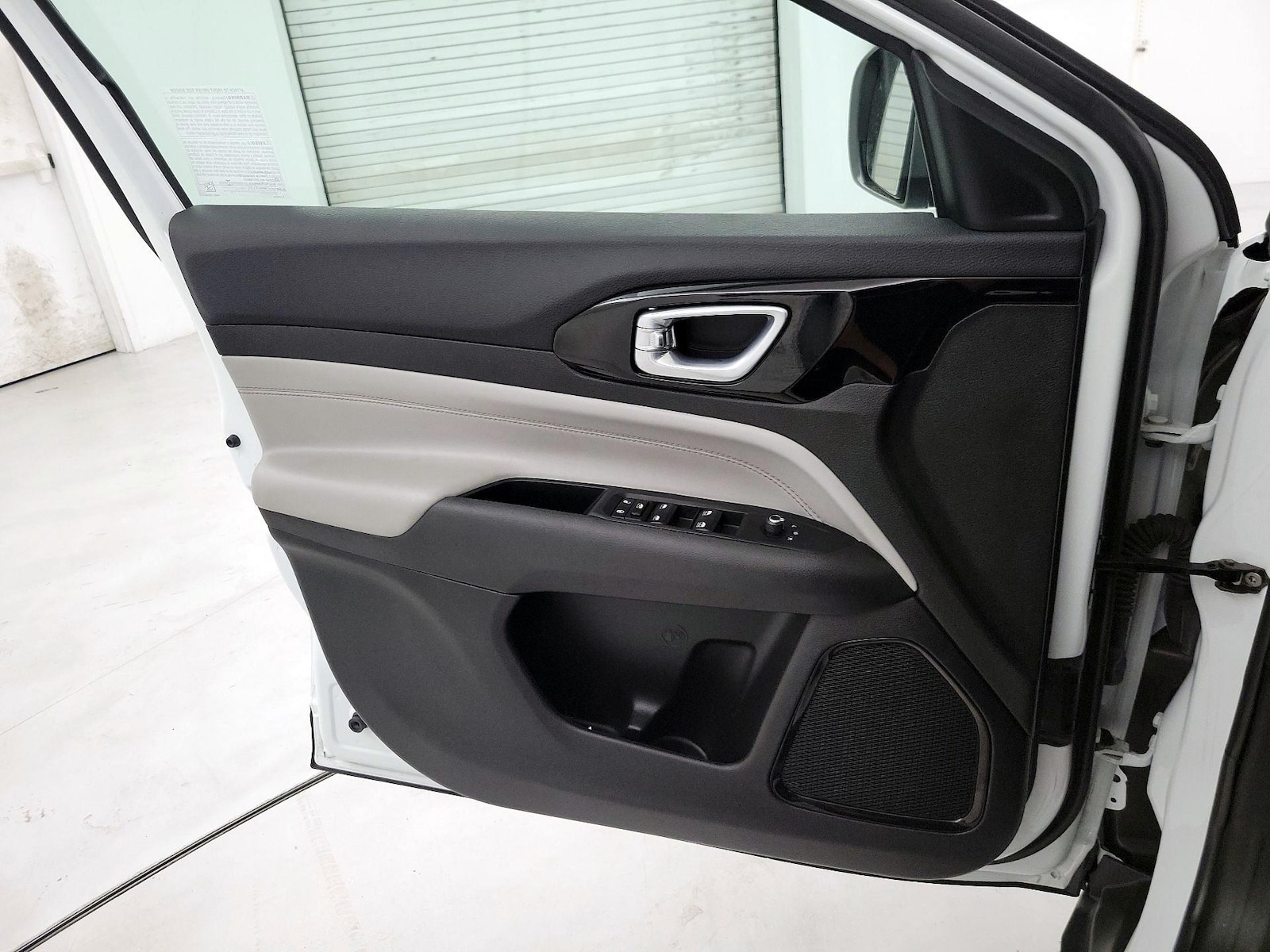 2025 Jeep Compass Limited - Photo 13