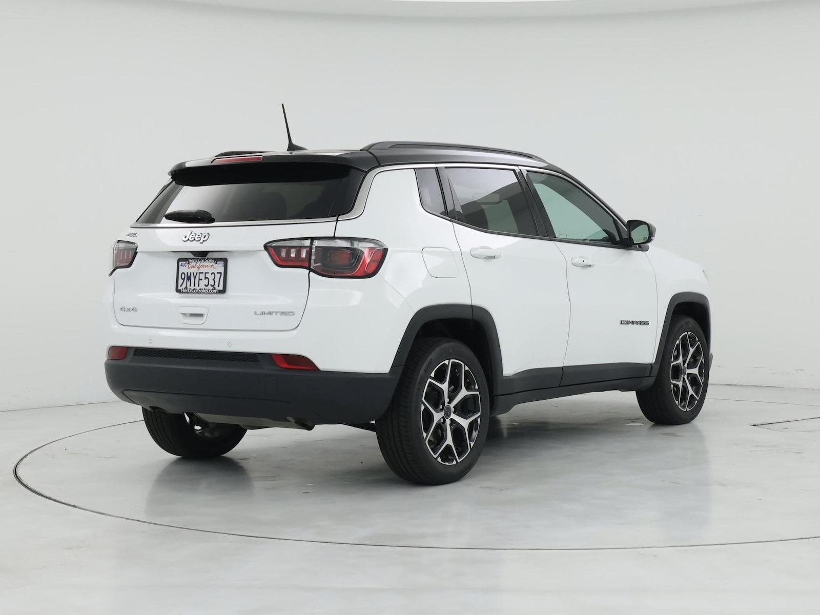 2025 Jeep Compass Limited - Photo 9