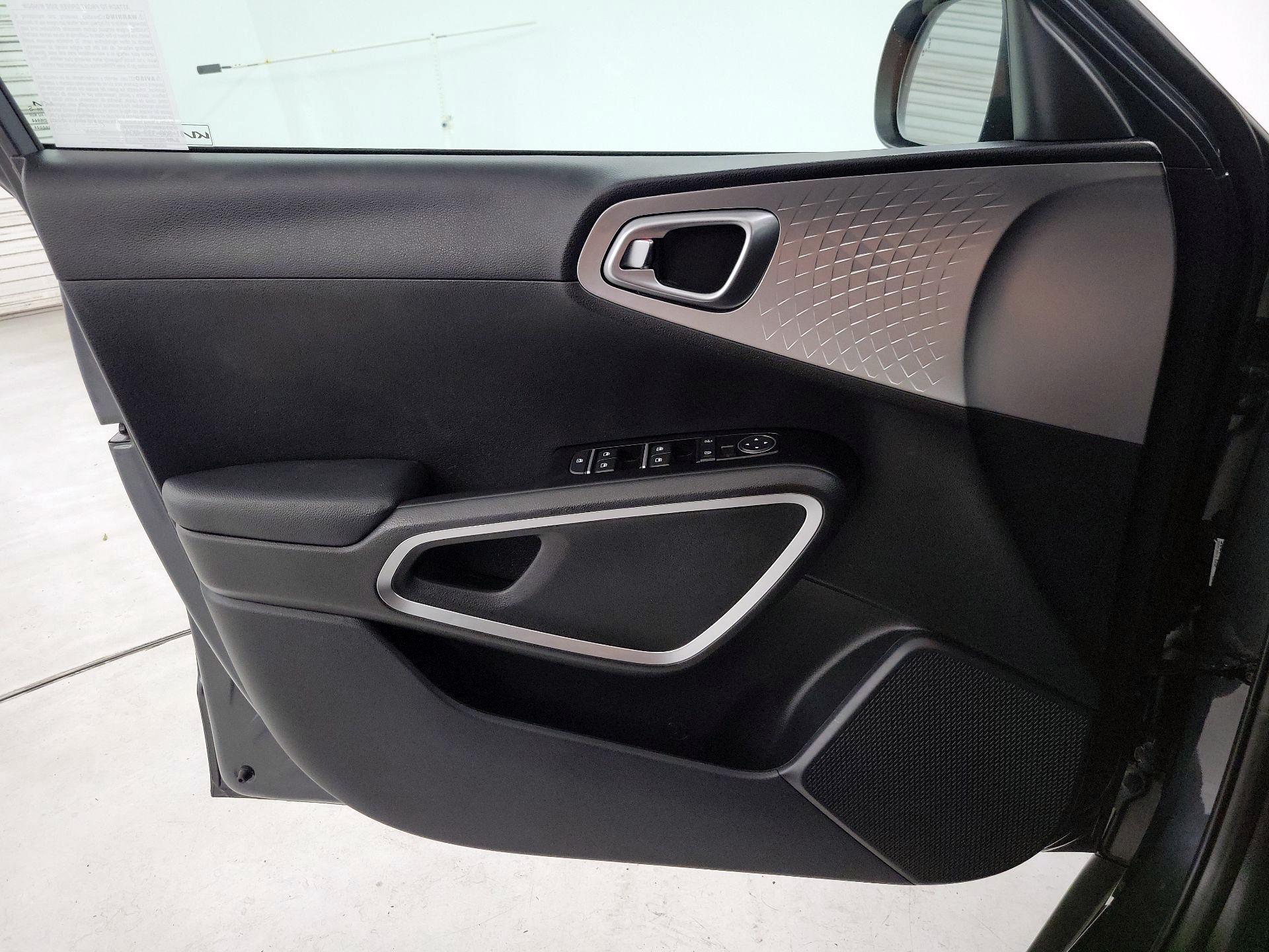 Thumbnail: 2025 Kia Soul - 12