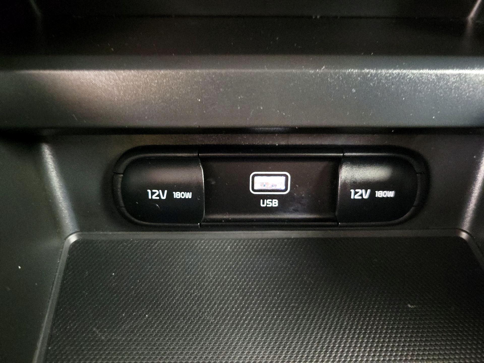 Thumbnail: 2025 Kia Soul - 18