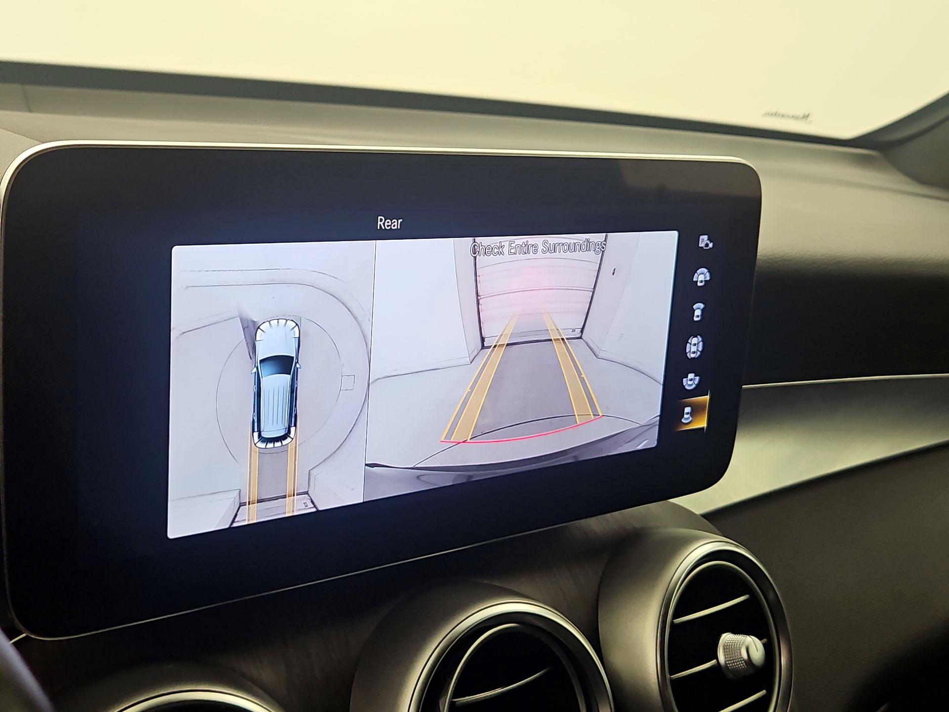 Thumbnail: 2022 Mercedes-Benz GLC - 14