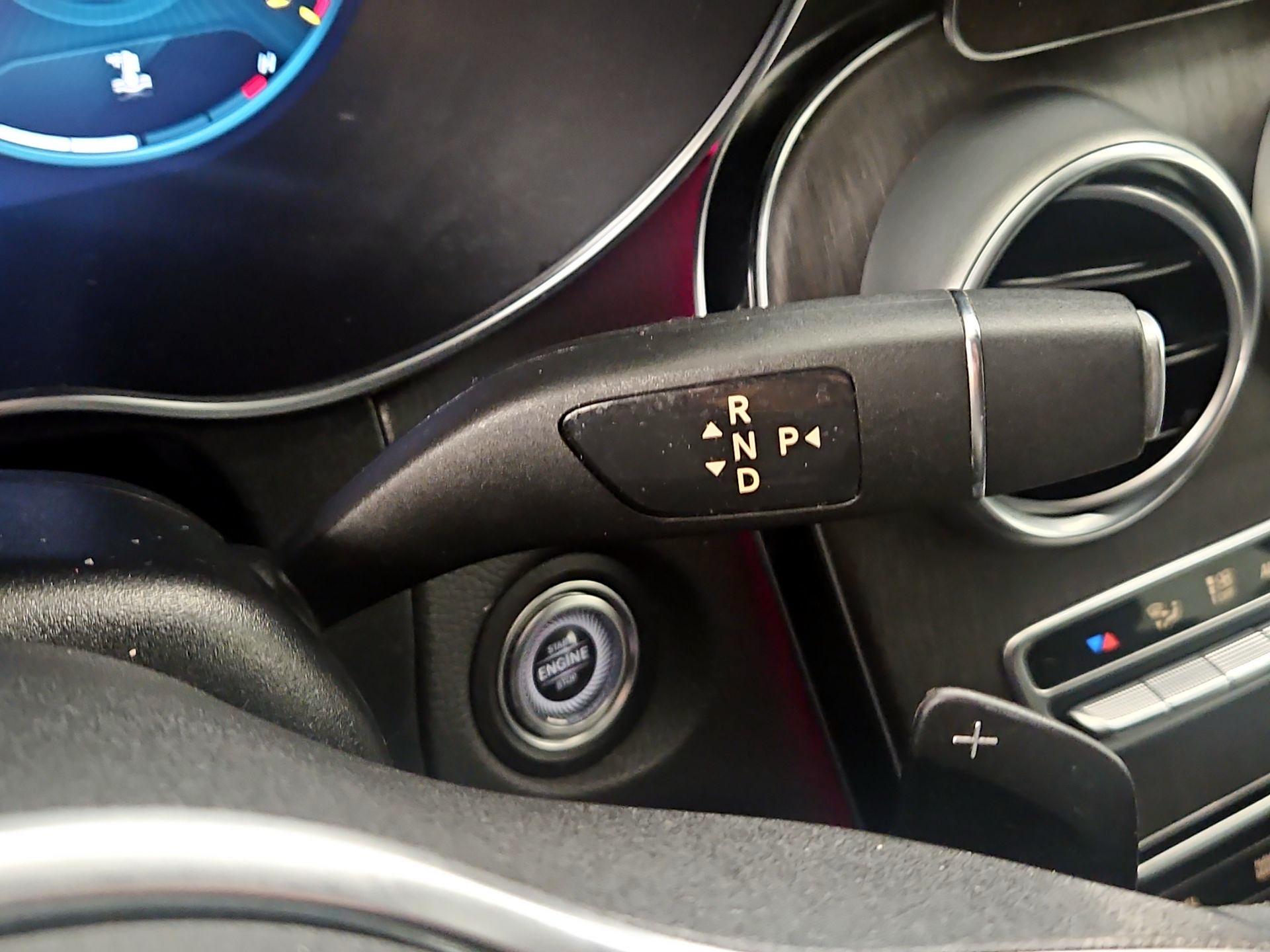 Thumbnail: 2022 Mercedes-Benz GLC - 17