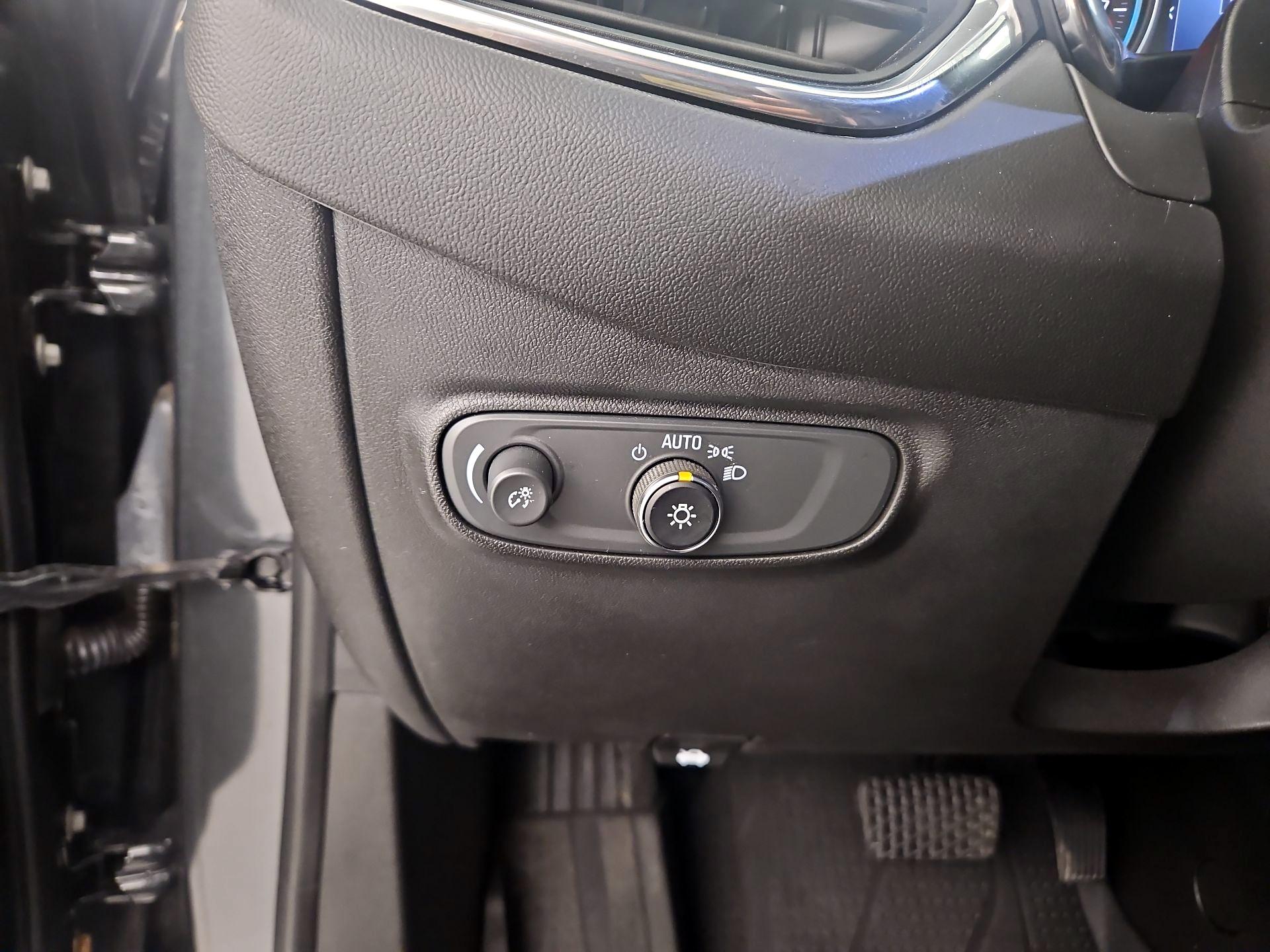 Thumbnail: 2021 Chevrolet Equinox - 13