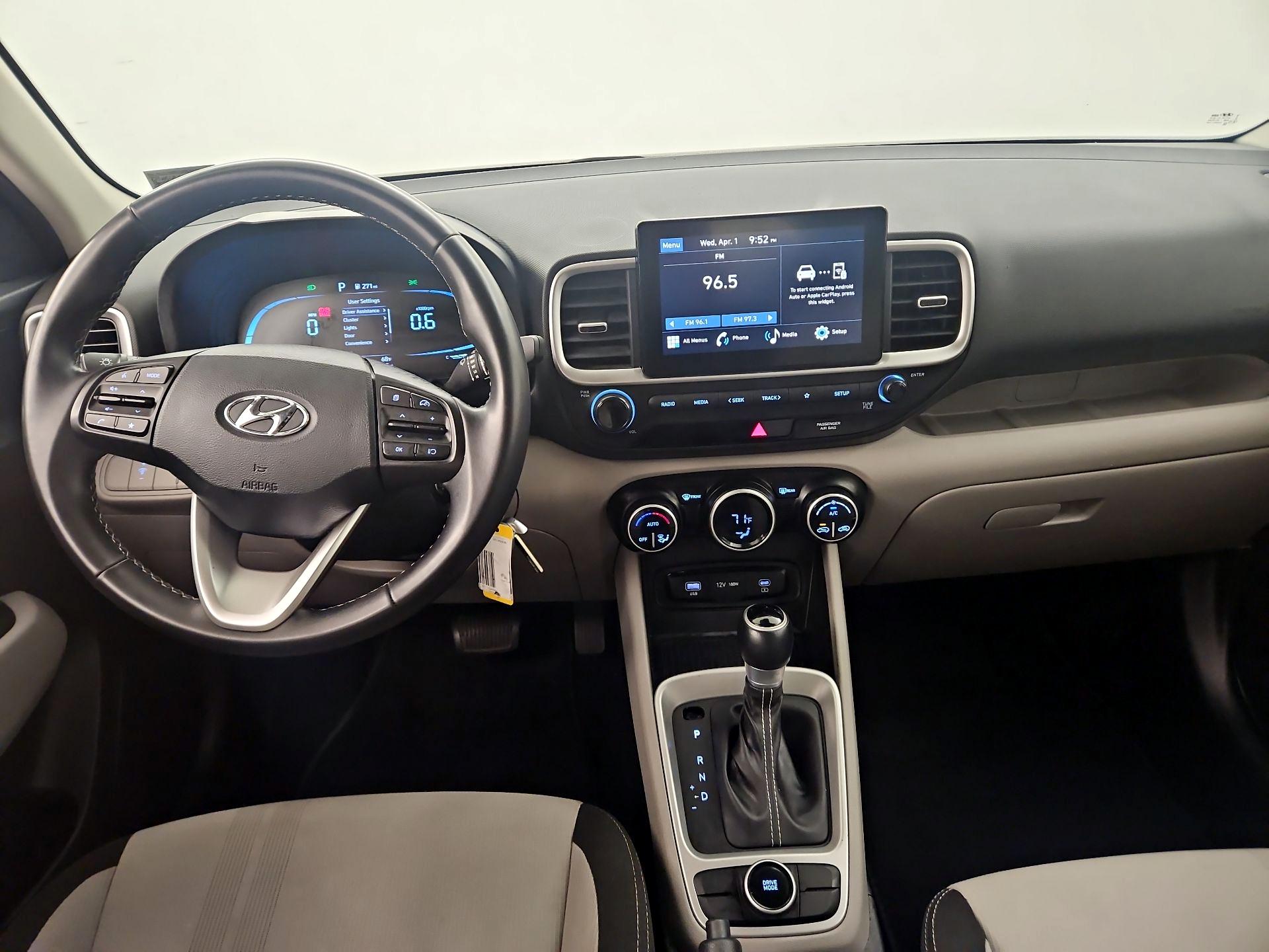 Thumbnail: 2023 Hyundai Venue - 11