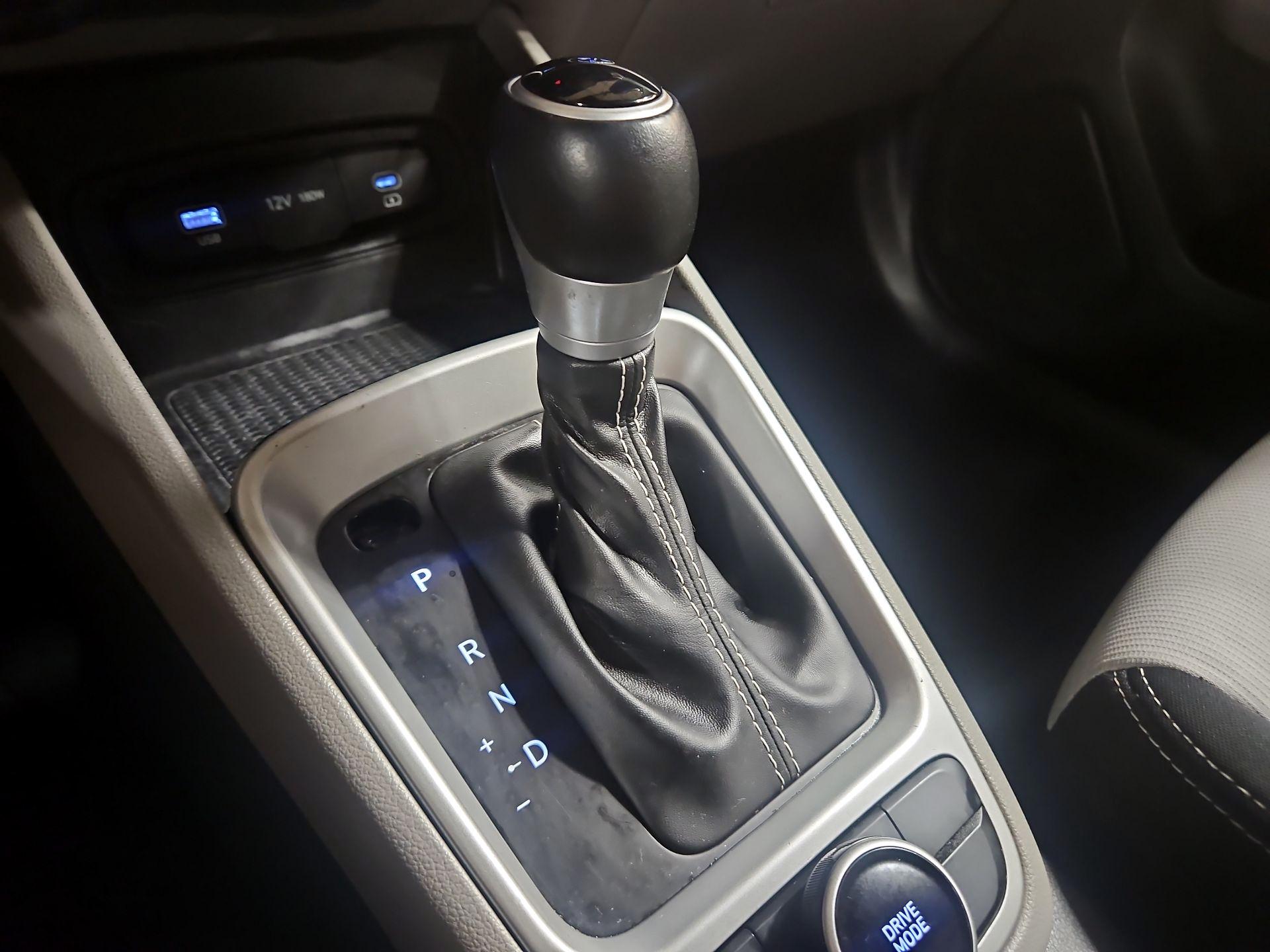 Thumbnail: 2023 Hyundai Venue - 17