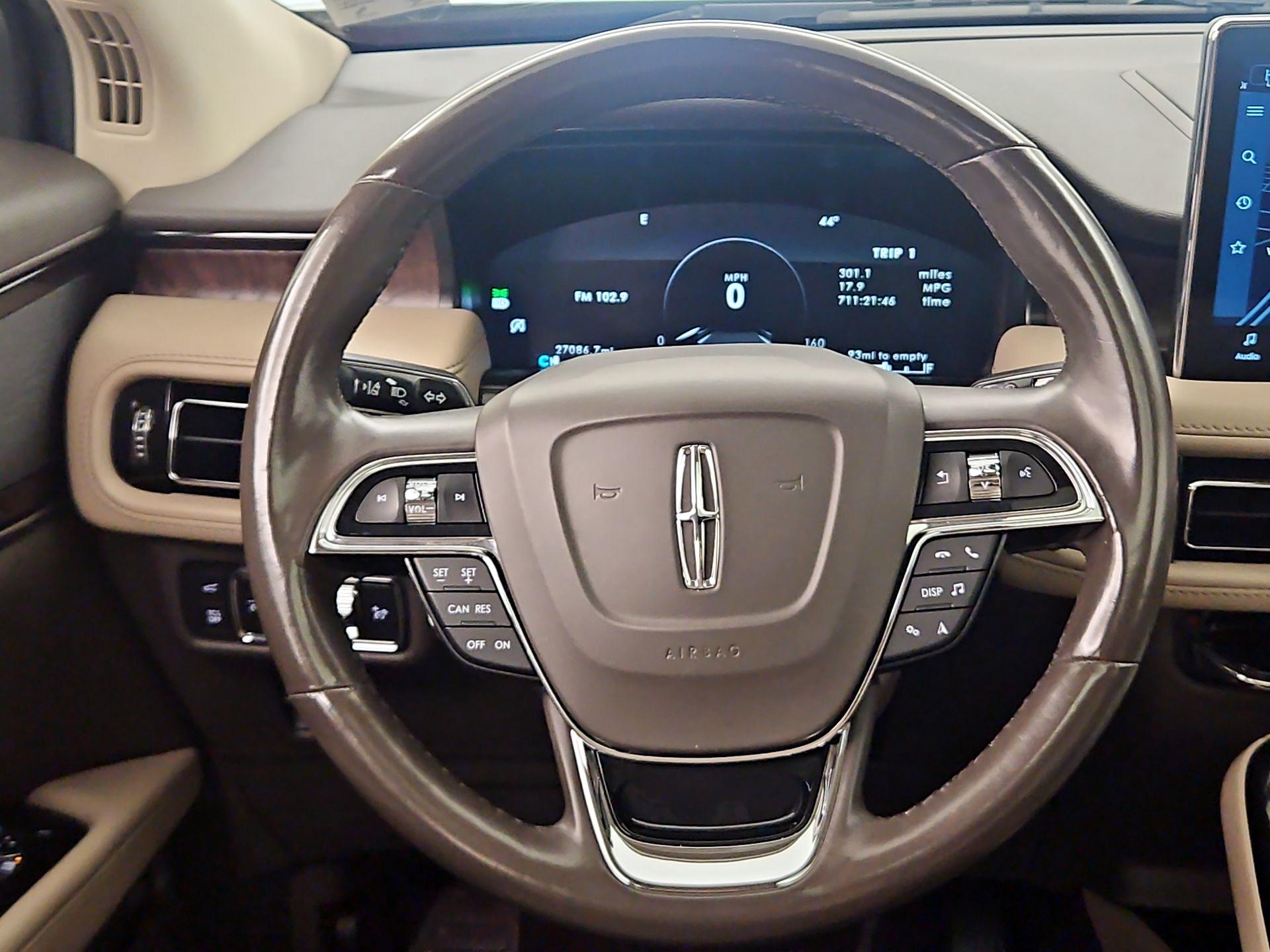 Thumbnail: 2022 Lincoln Nautilus - 10