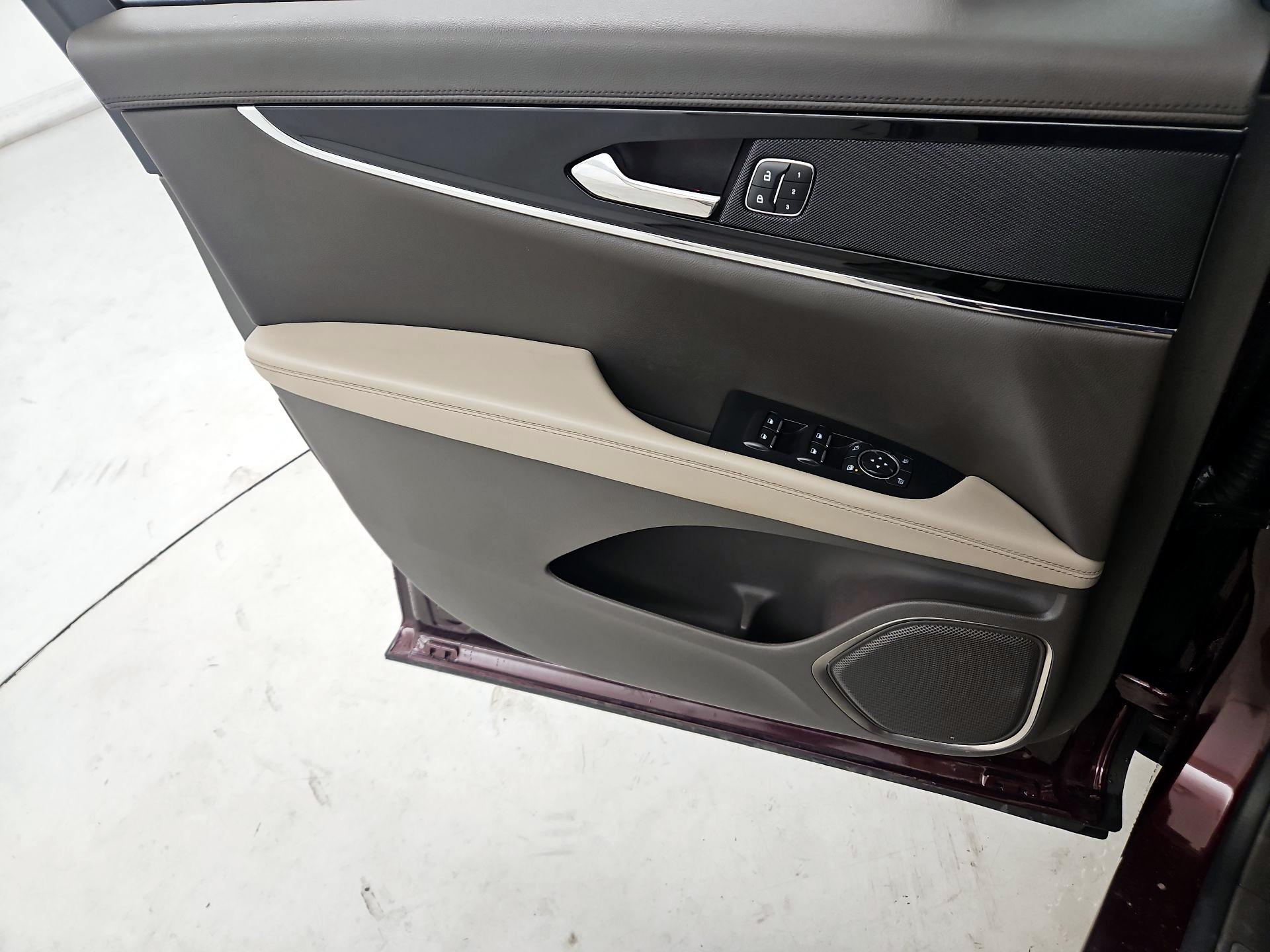 Thumbnail: 2022 Lincoln Nautilus - 12