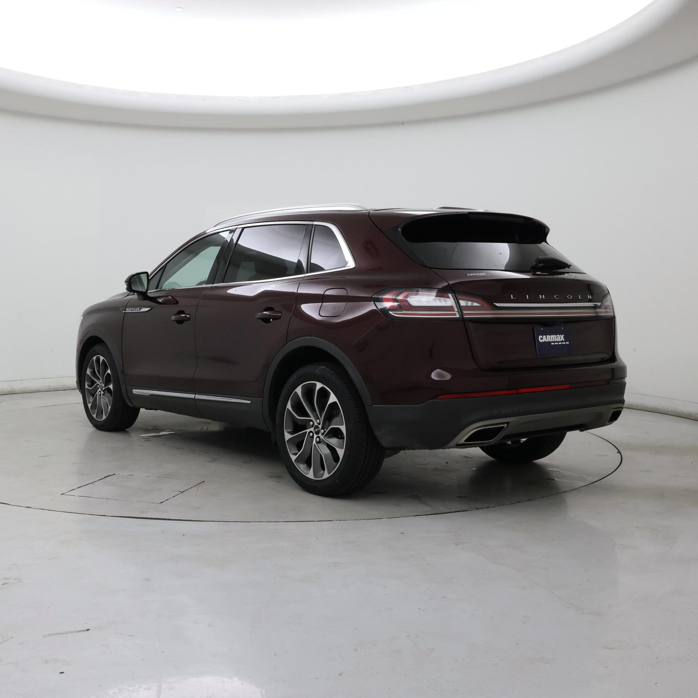 Thumbnail: 2022 Lincoln Nautilus - 2