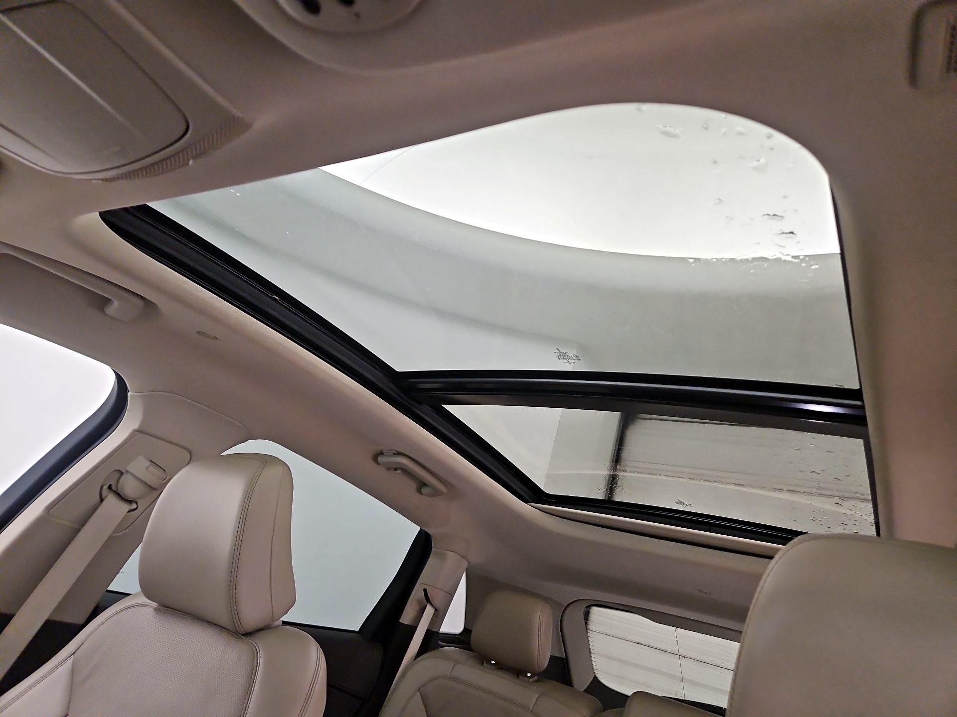 Thumbnail: 2022 Lincoln Nautilus - 20