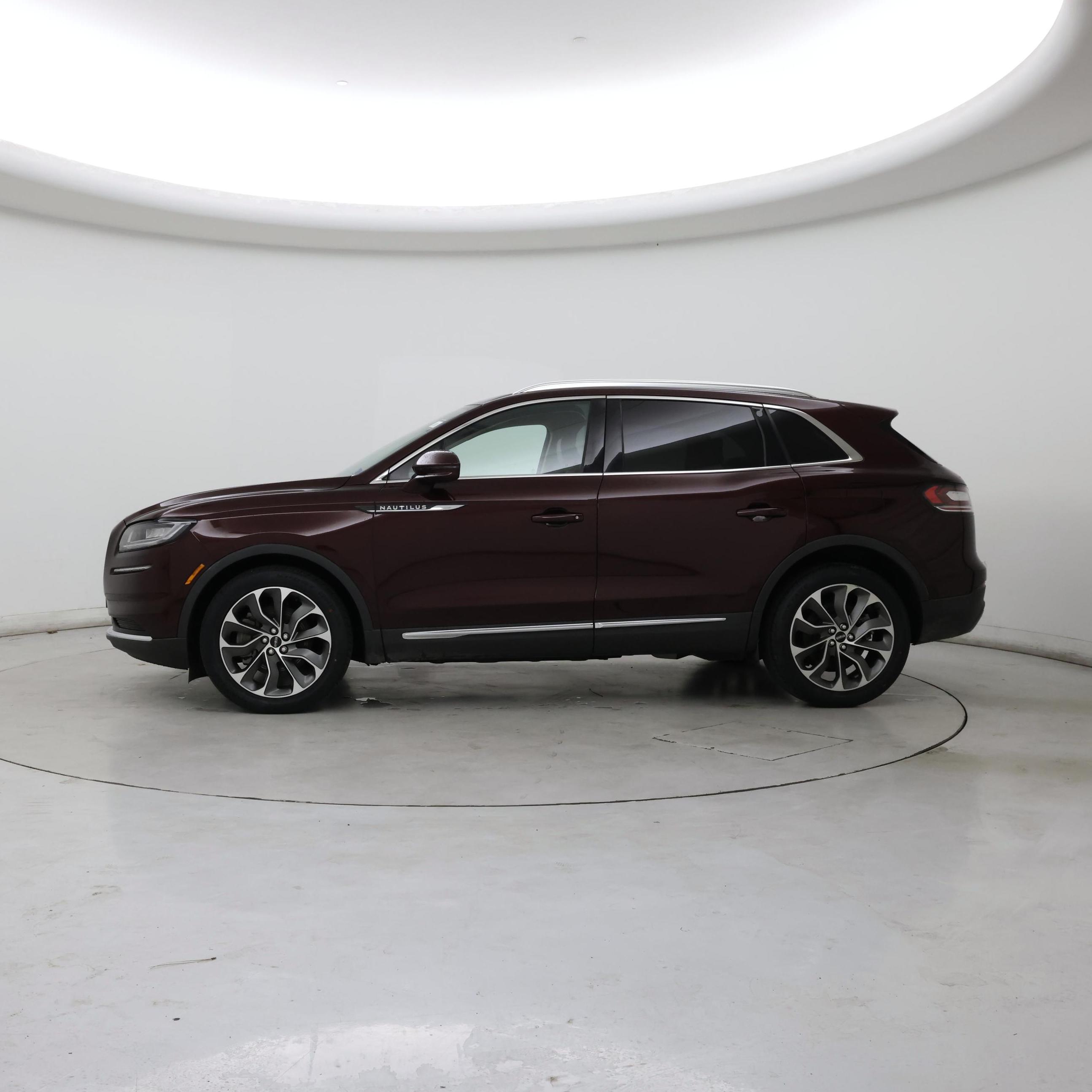 Thumbnail: 2022 Lincoln Nautilus - 3