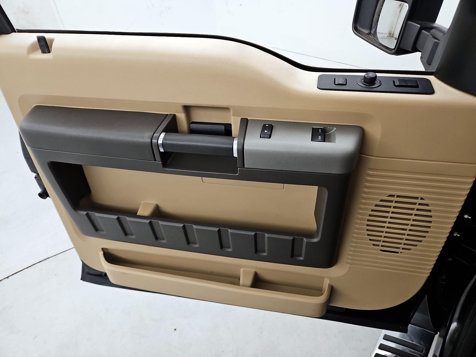 Thumbnail: 2016 Ford F-350 - 12