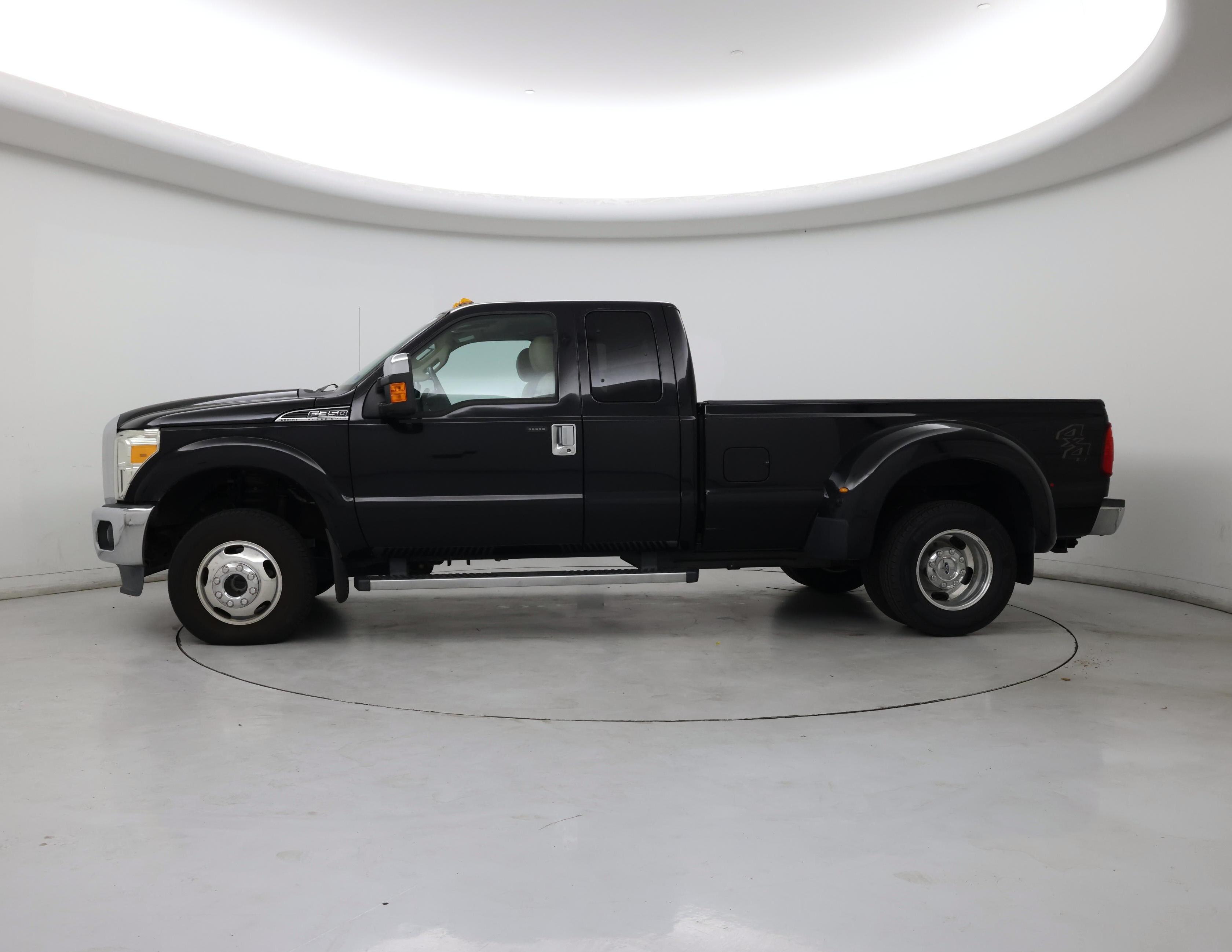 Thumbnail: 2016 Ford F-350 - 3