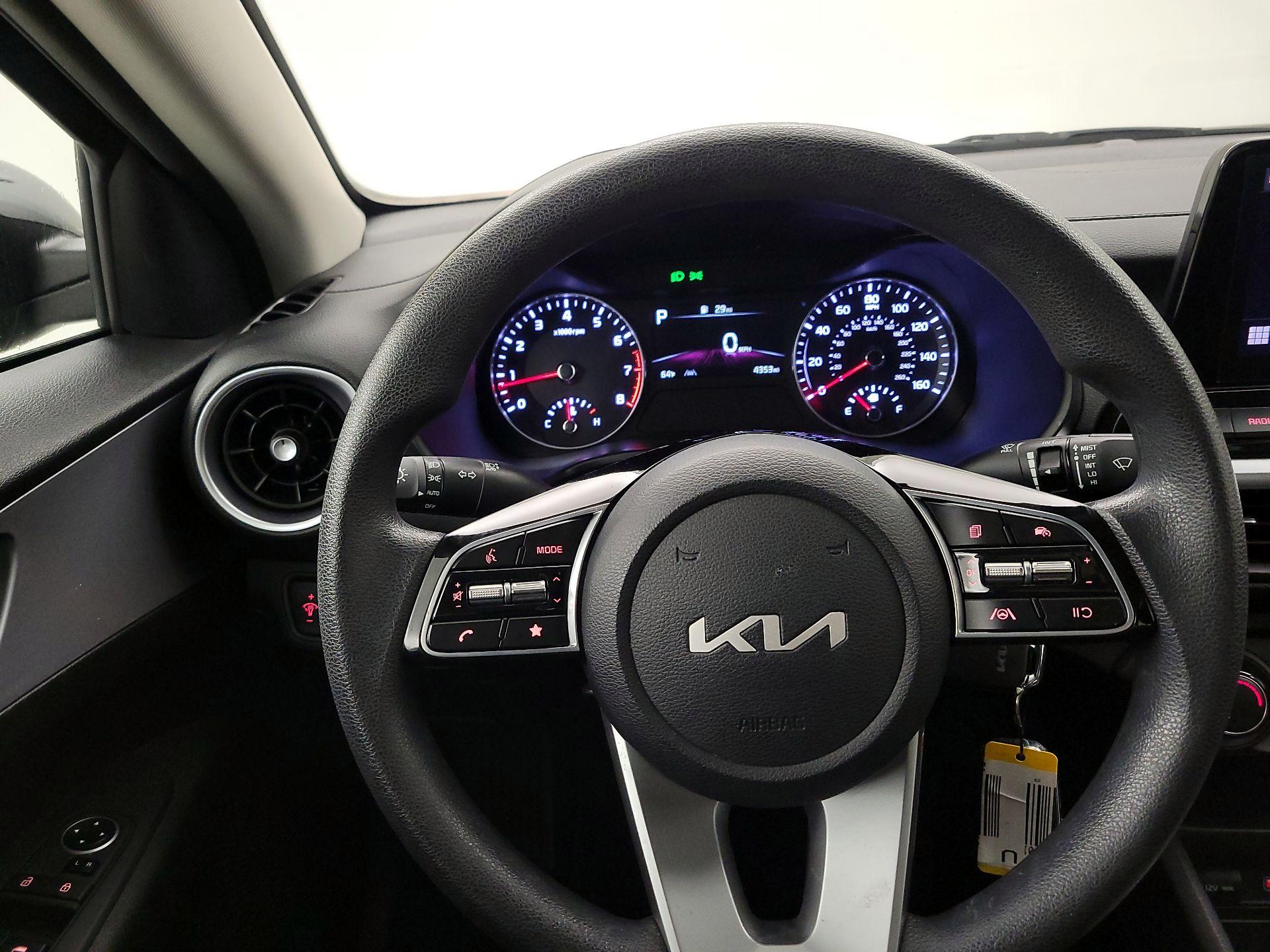 Thumbnail: 2023 Kia Forte - 10