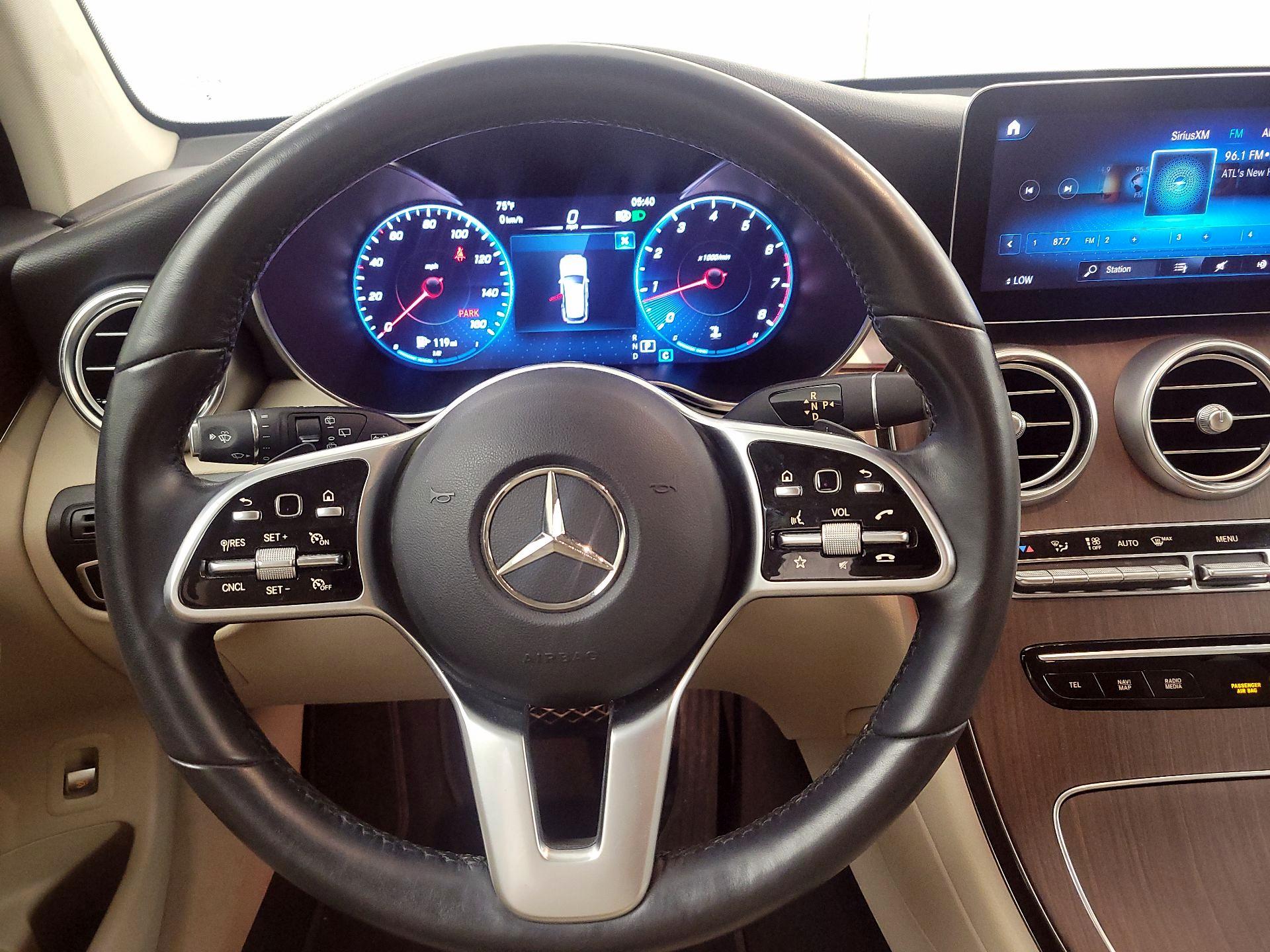 Thumbnail: 2022 Mercedes-Benz GLC - 10