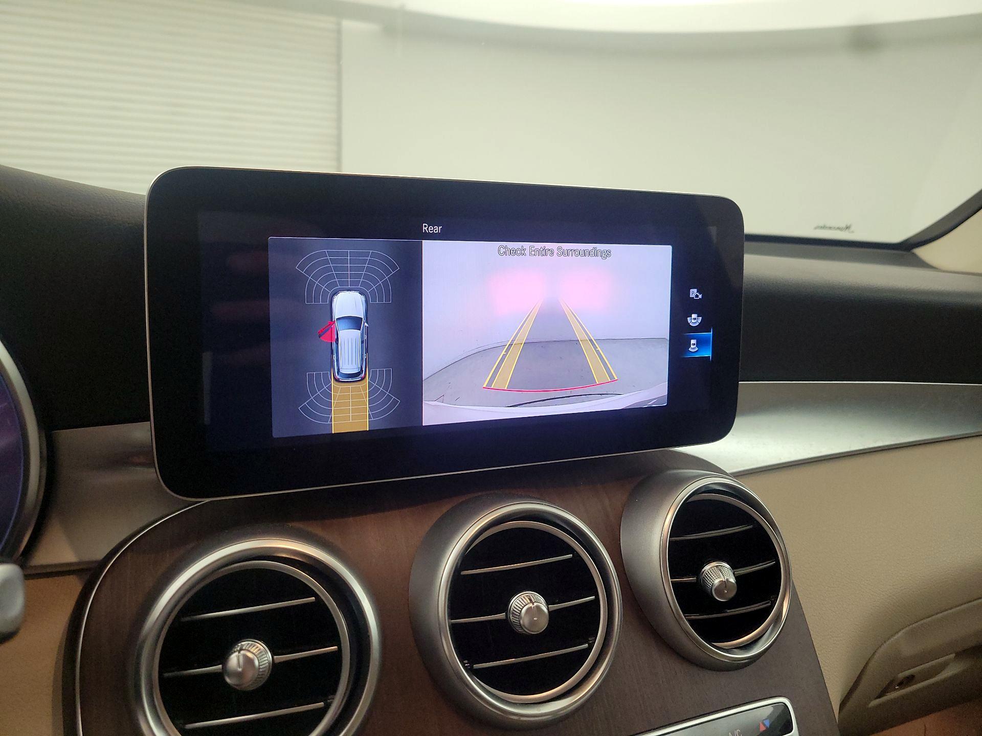 Thumbnail: 2022 Mercedes-Benz GLC - 14