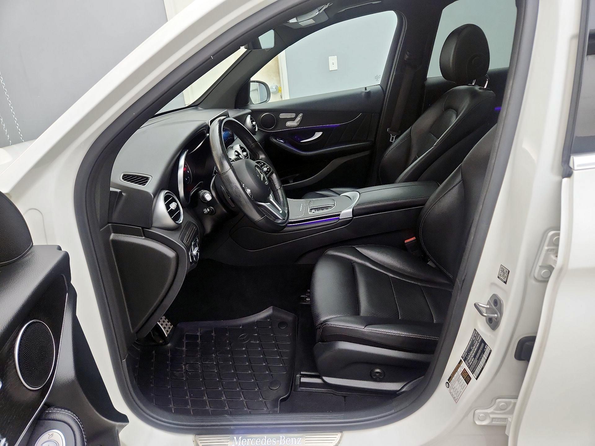 Thumbnail: 2022 Mercedes-Benz GLC - 11