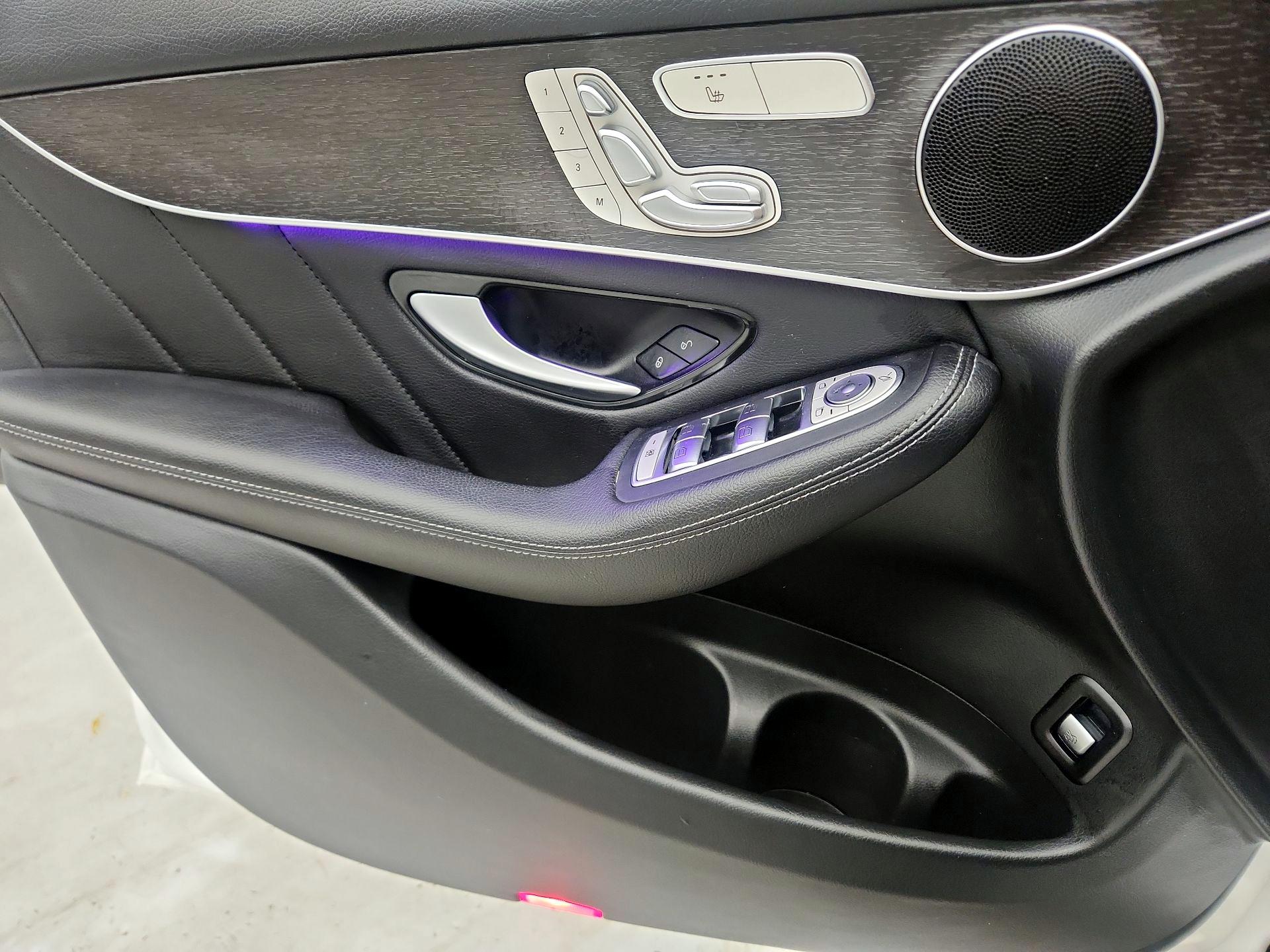 Thumbnail: 2022 Mercedes-Benz GLC - 12