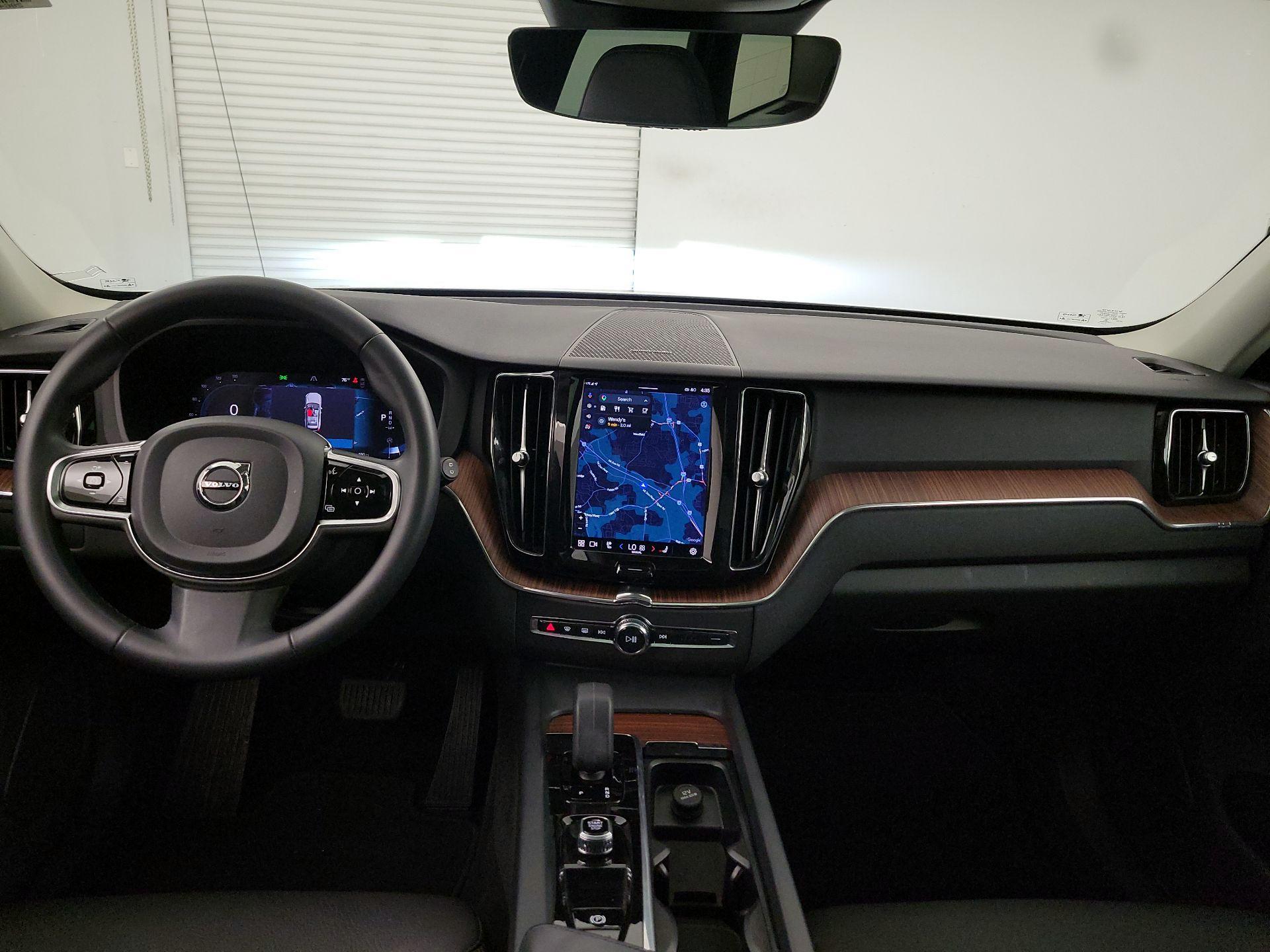 Thumbnail: 2023 Volvo XC60 - 9