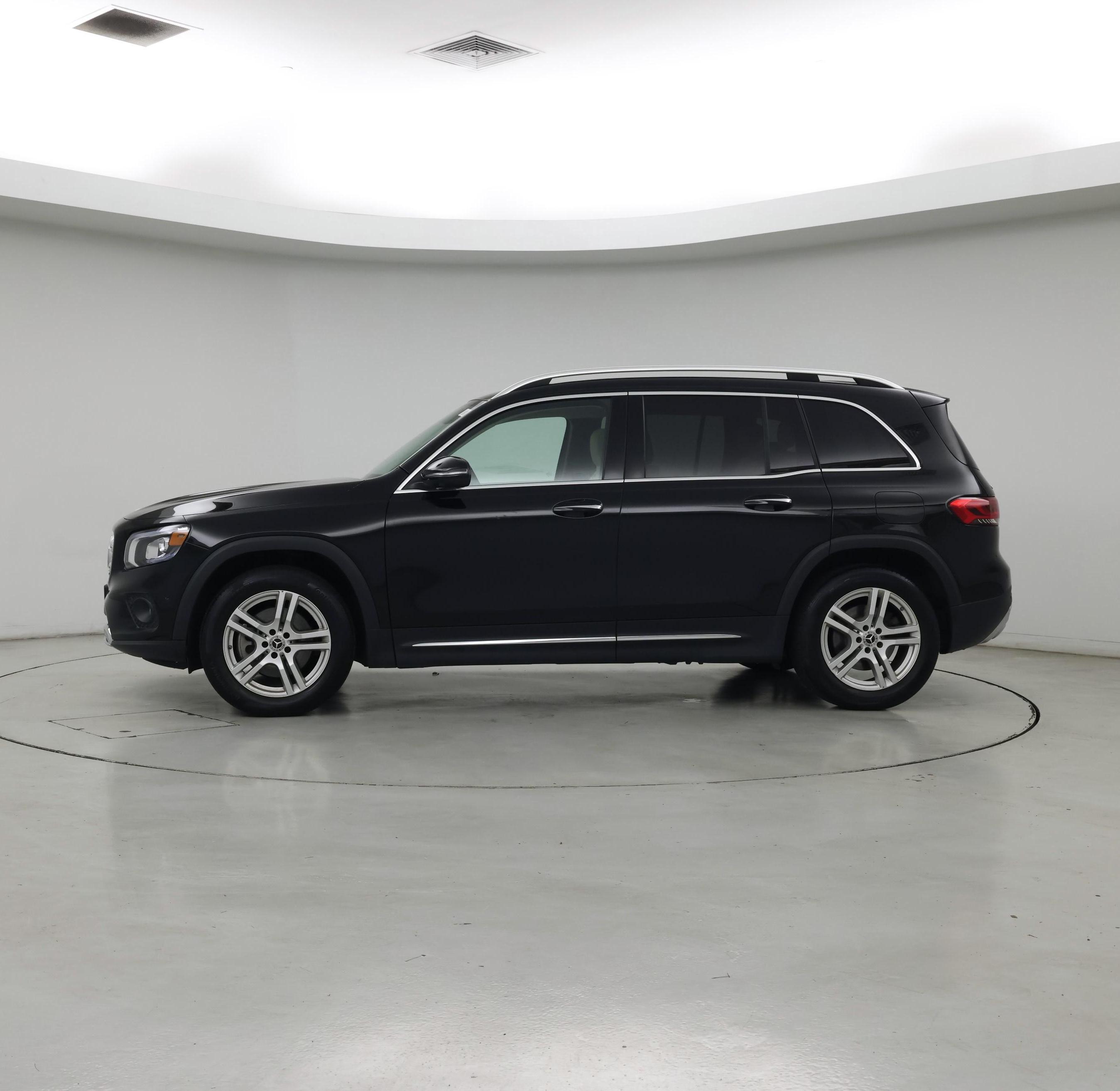 Thumbnail: 2023 Mercedes-Benz GLB - 3