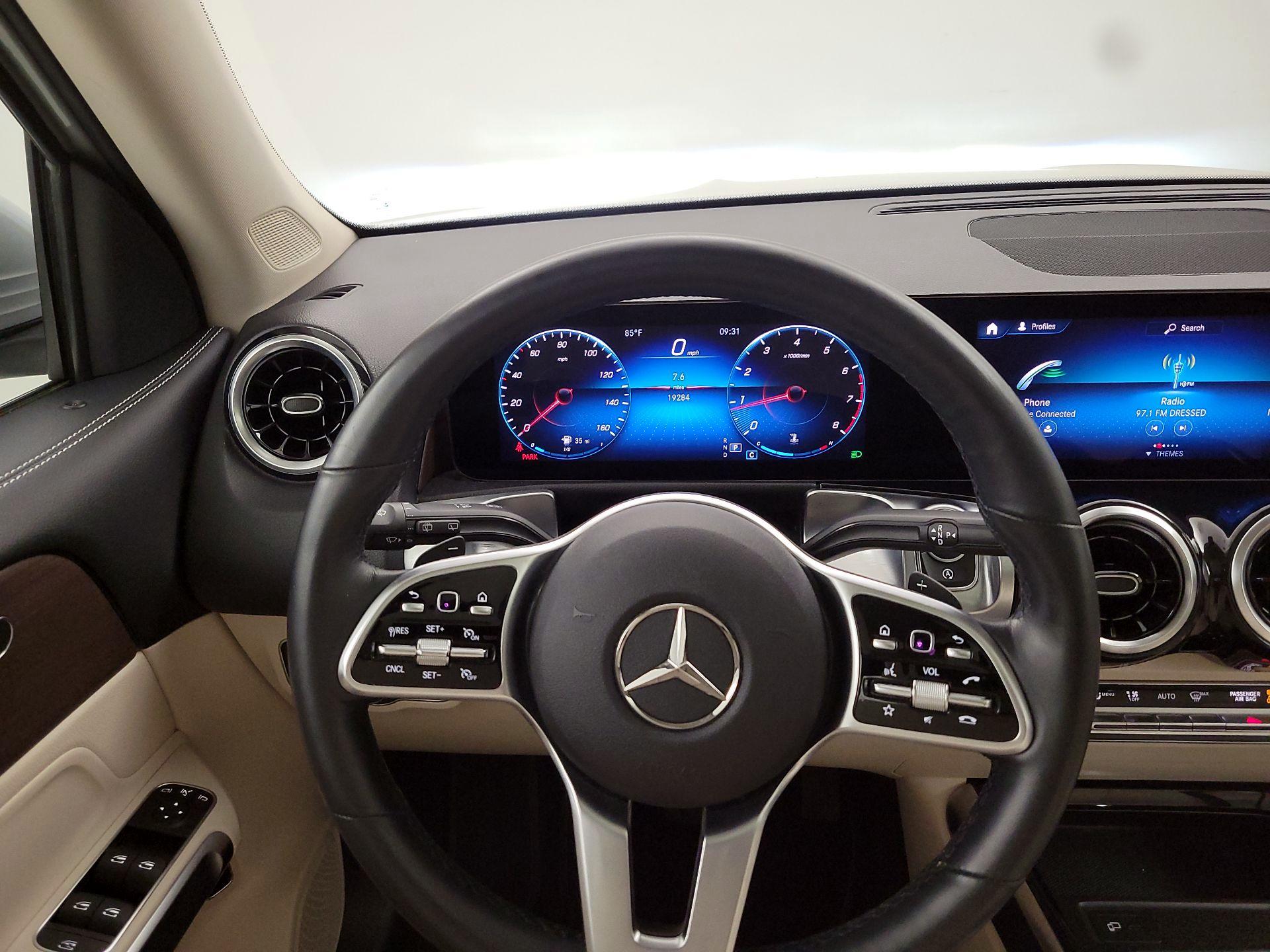 Thumbnail: 2022 Mercedes-Benz GLB - 10