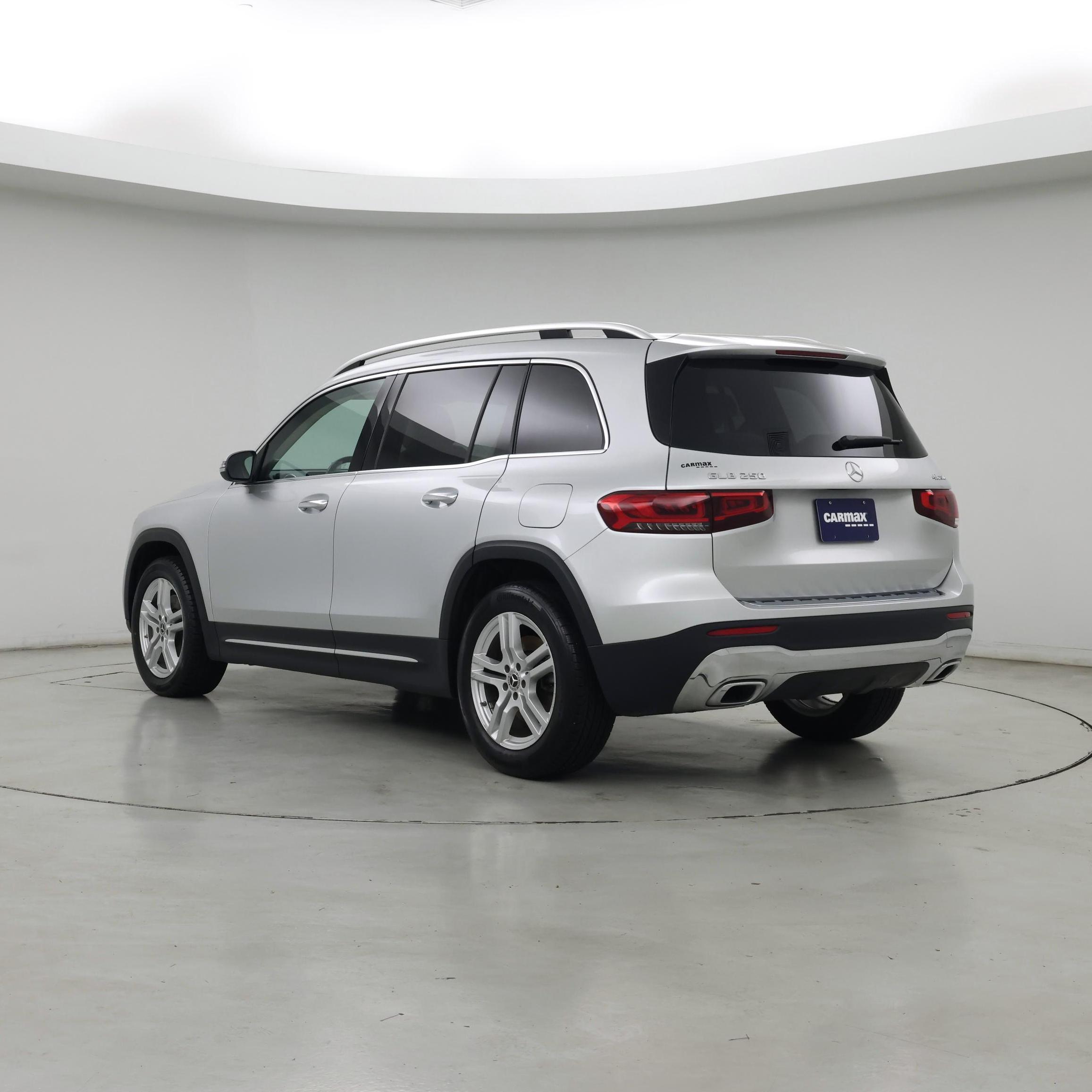 Thumbnail: 2022 Mercedes-Benz GLB - 2