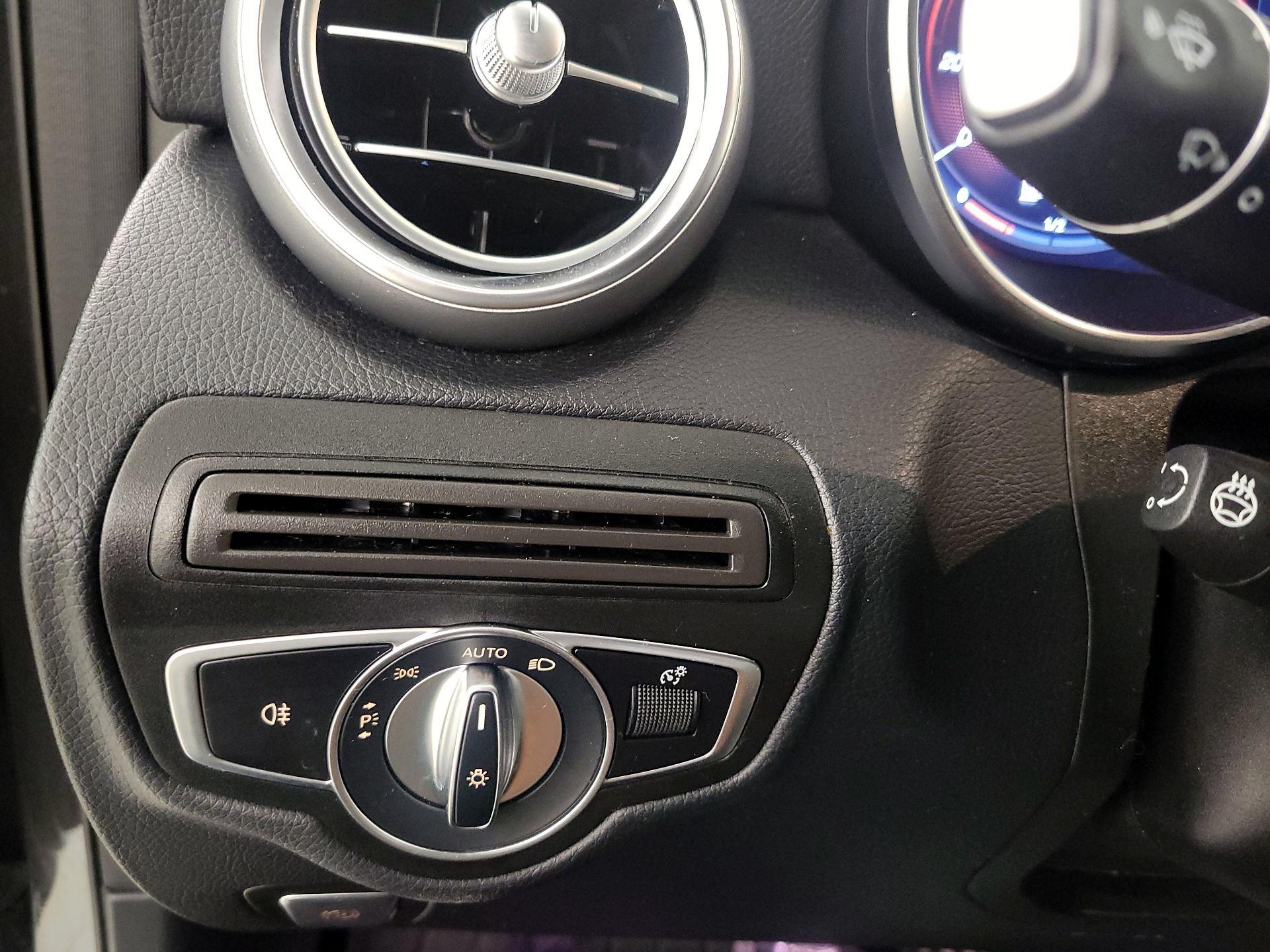 Thumbnail: 2021 Mercedes-Benz GLC - 13