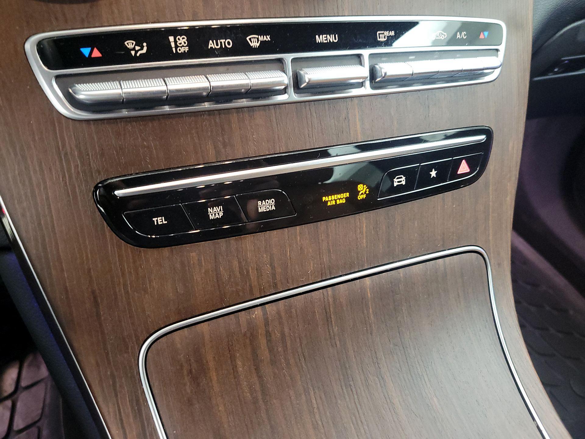 Thumbnail: 2021 Mercedes-Benz GLC - 17