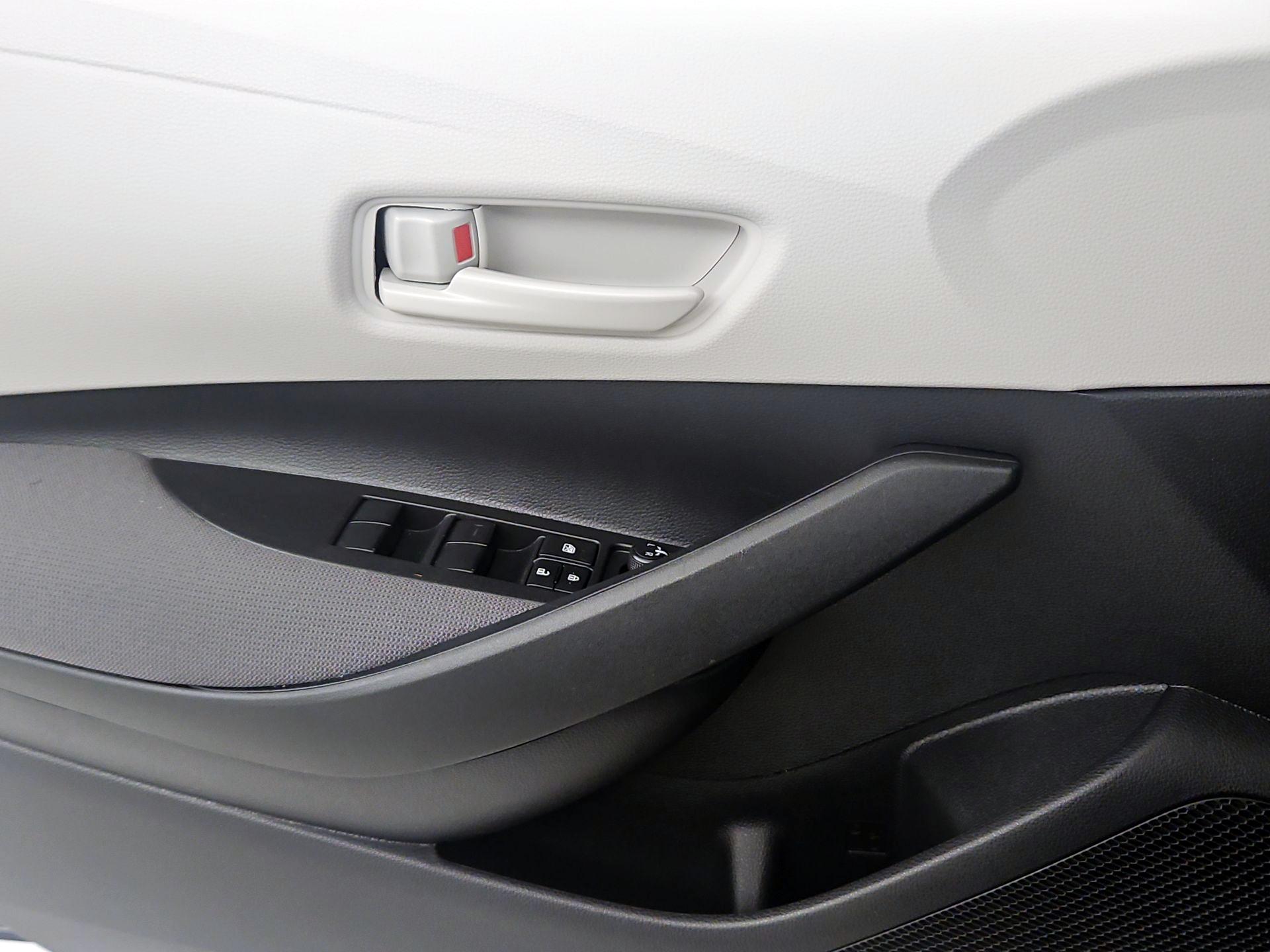 Thumbnail: 2026 Toyota Corolla - 12