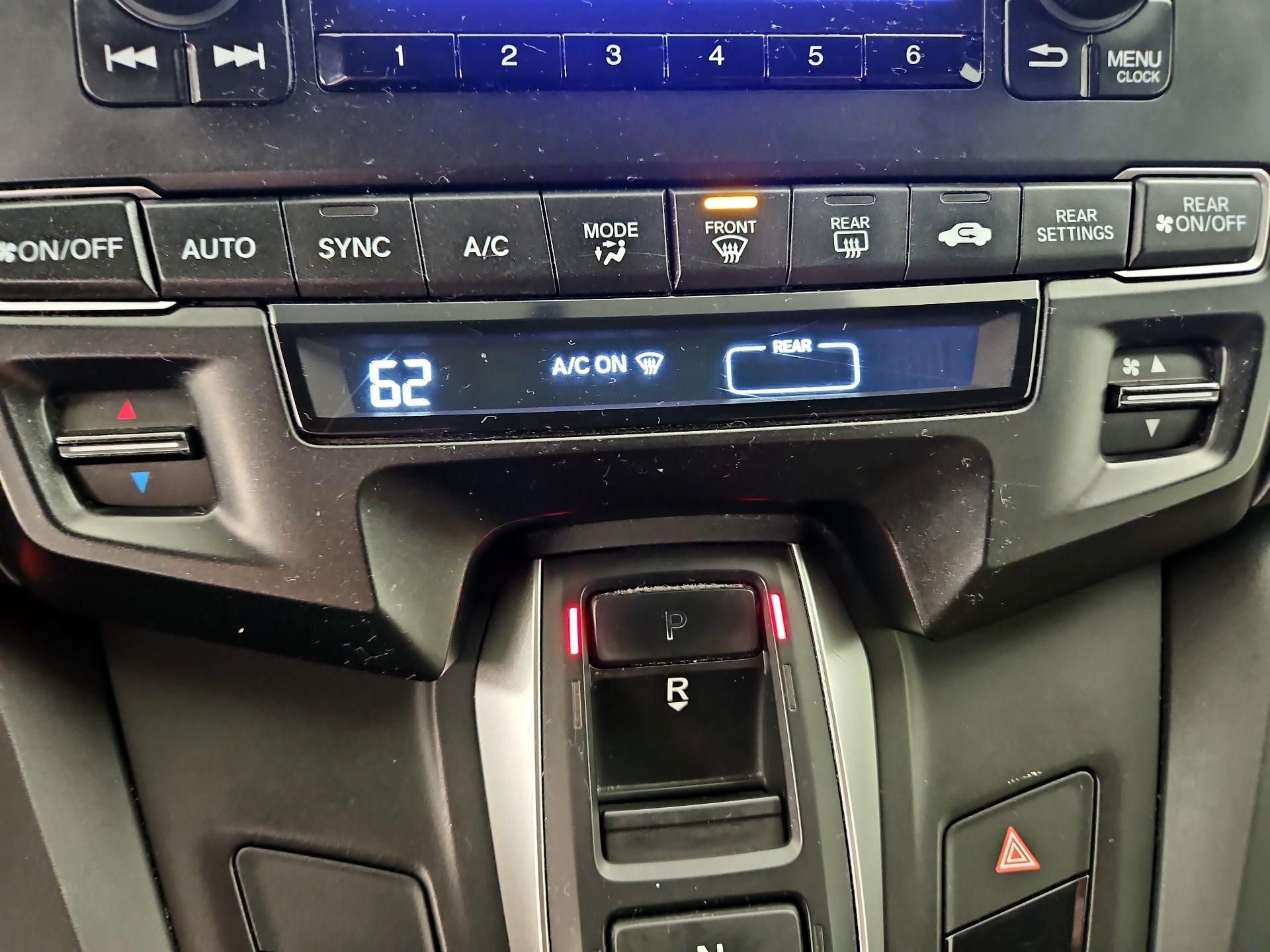 Thumbnail: 2019 Honda Odyssey - 16