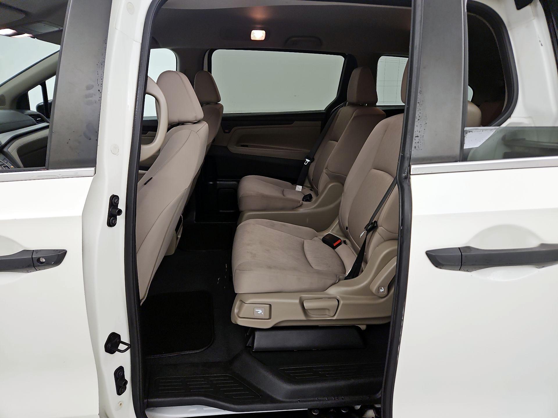 Thumbnail: 2019 Honda Odyssey - 19