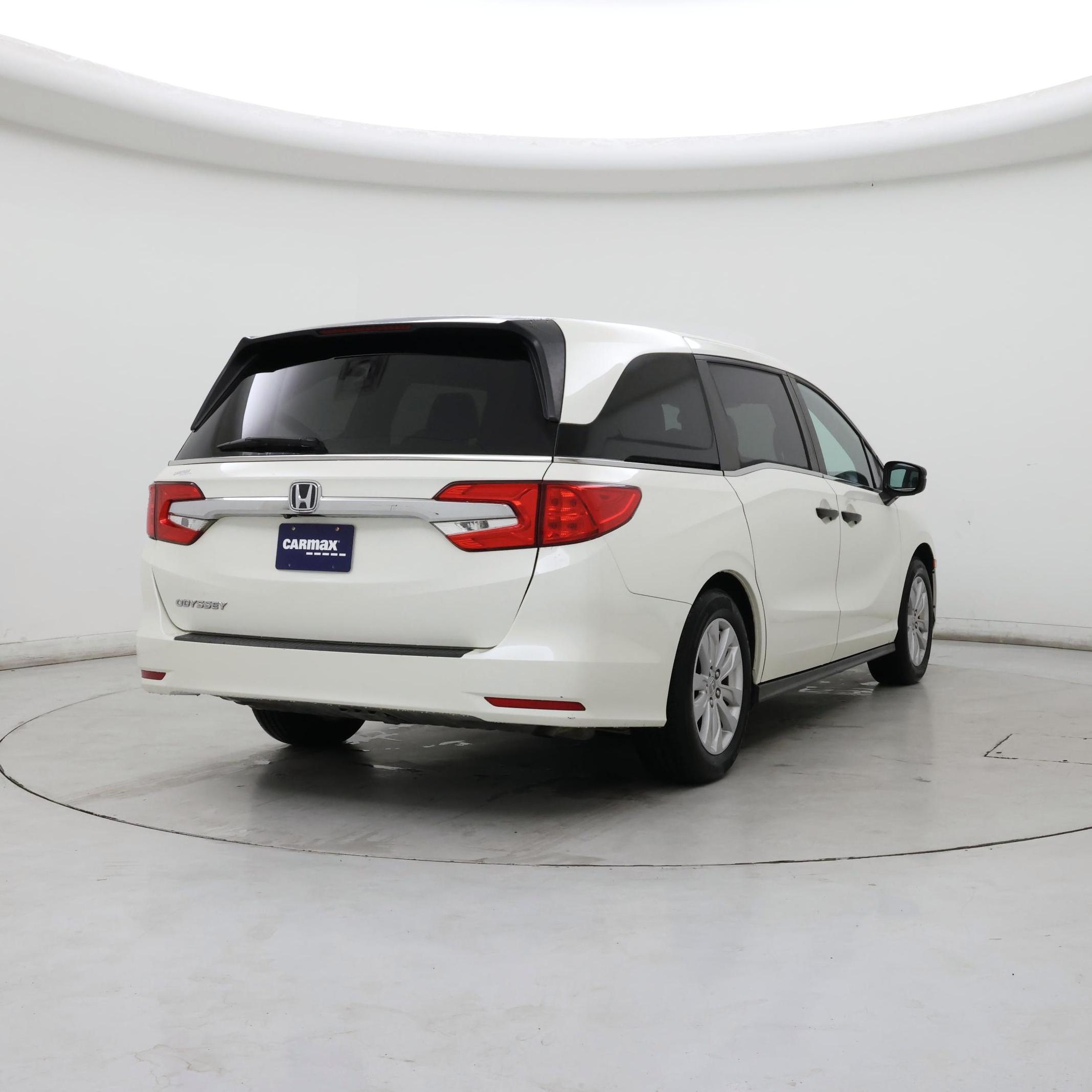 Thumbnail: 2019 Honda Odyssey - 8