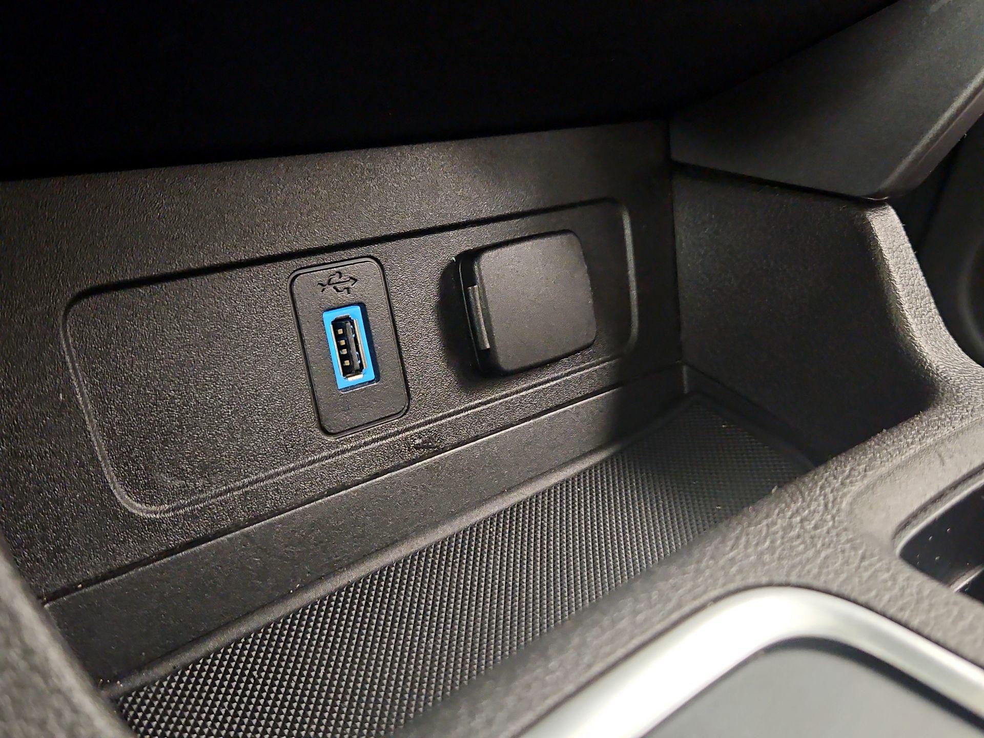 Thumbnail: 2018 Ford Escape - 18