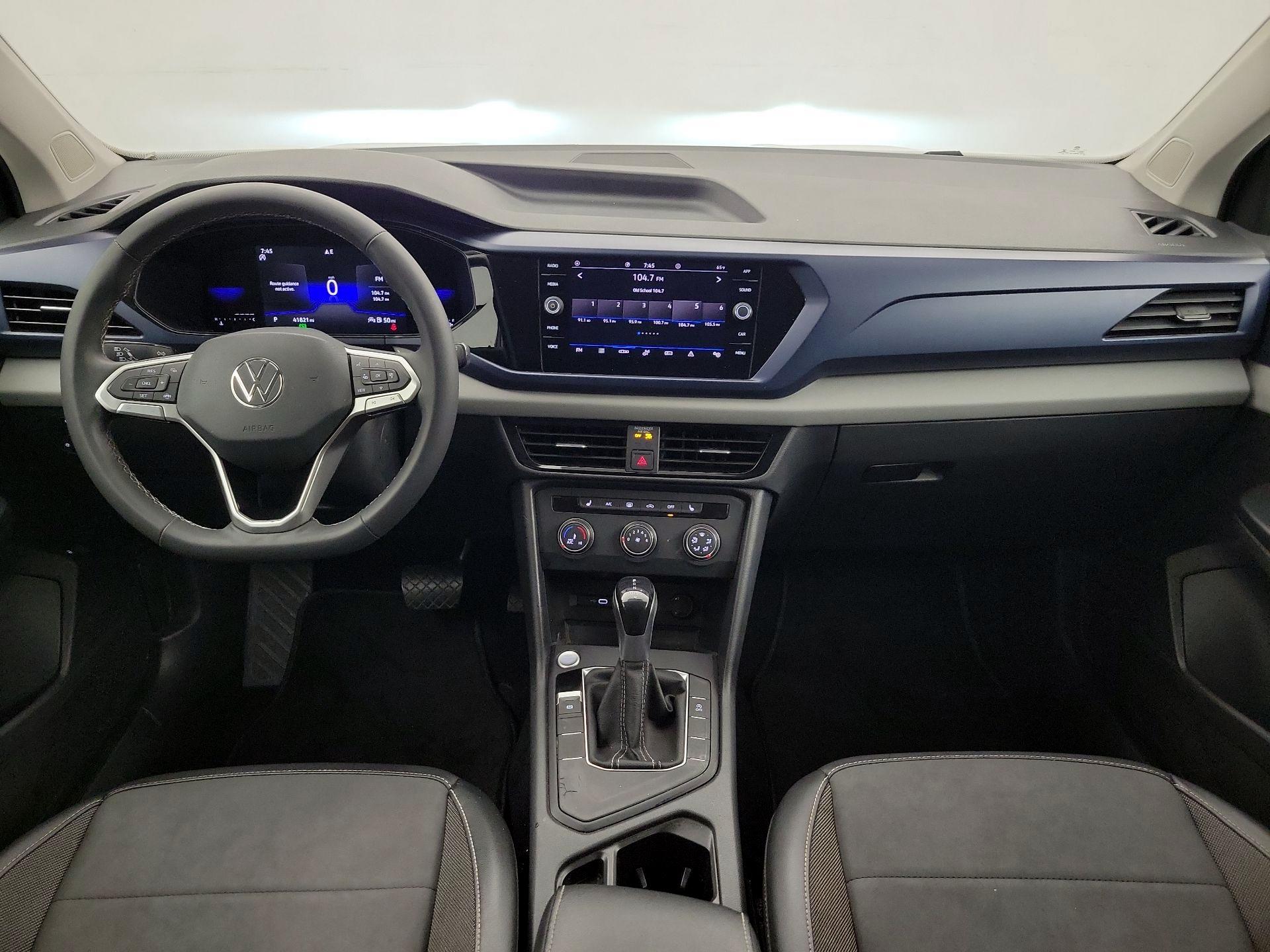 Thumbnail: 2022 Volkswagen Taos - 9