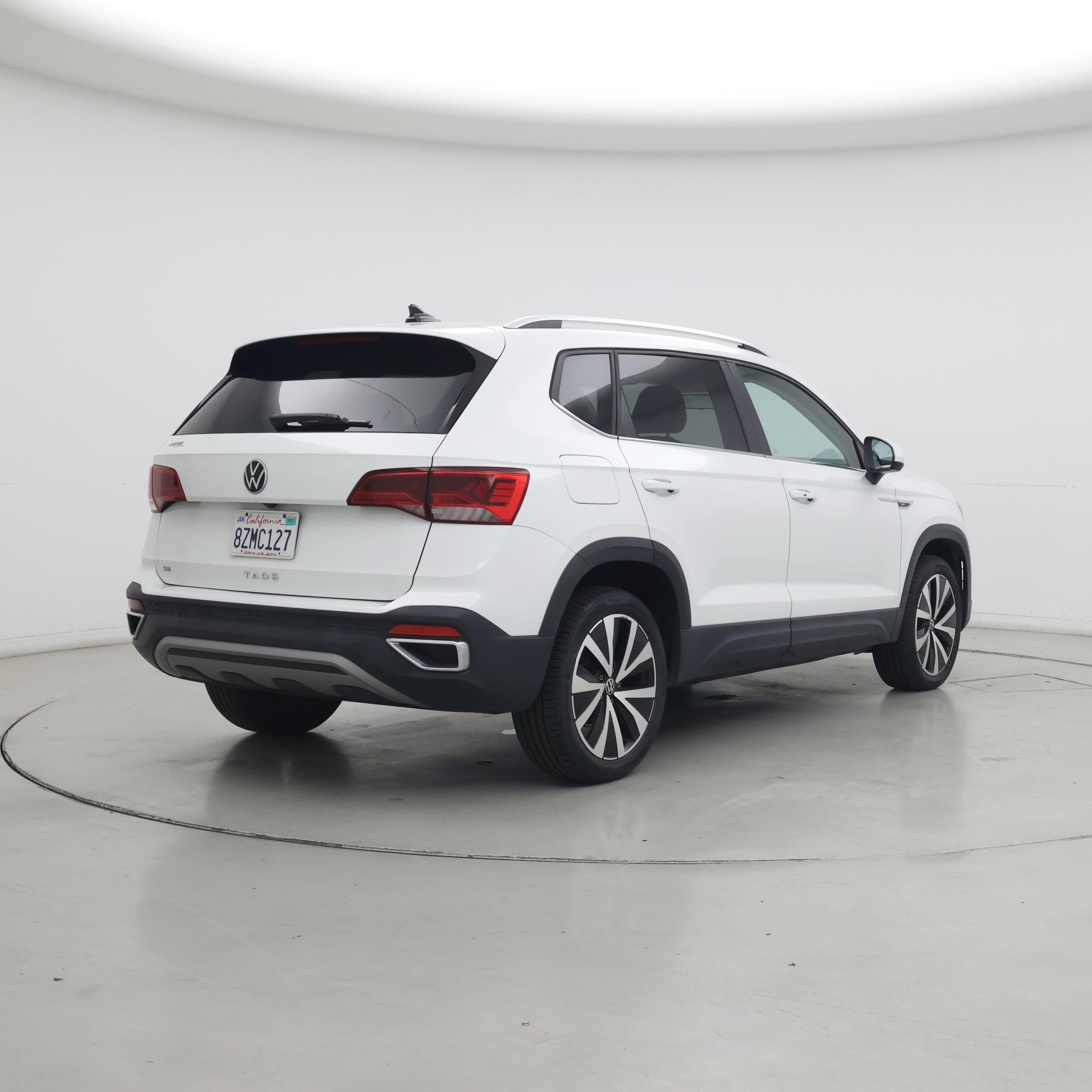 Thumbnail: 2022 Volkswagen Taos - 8