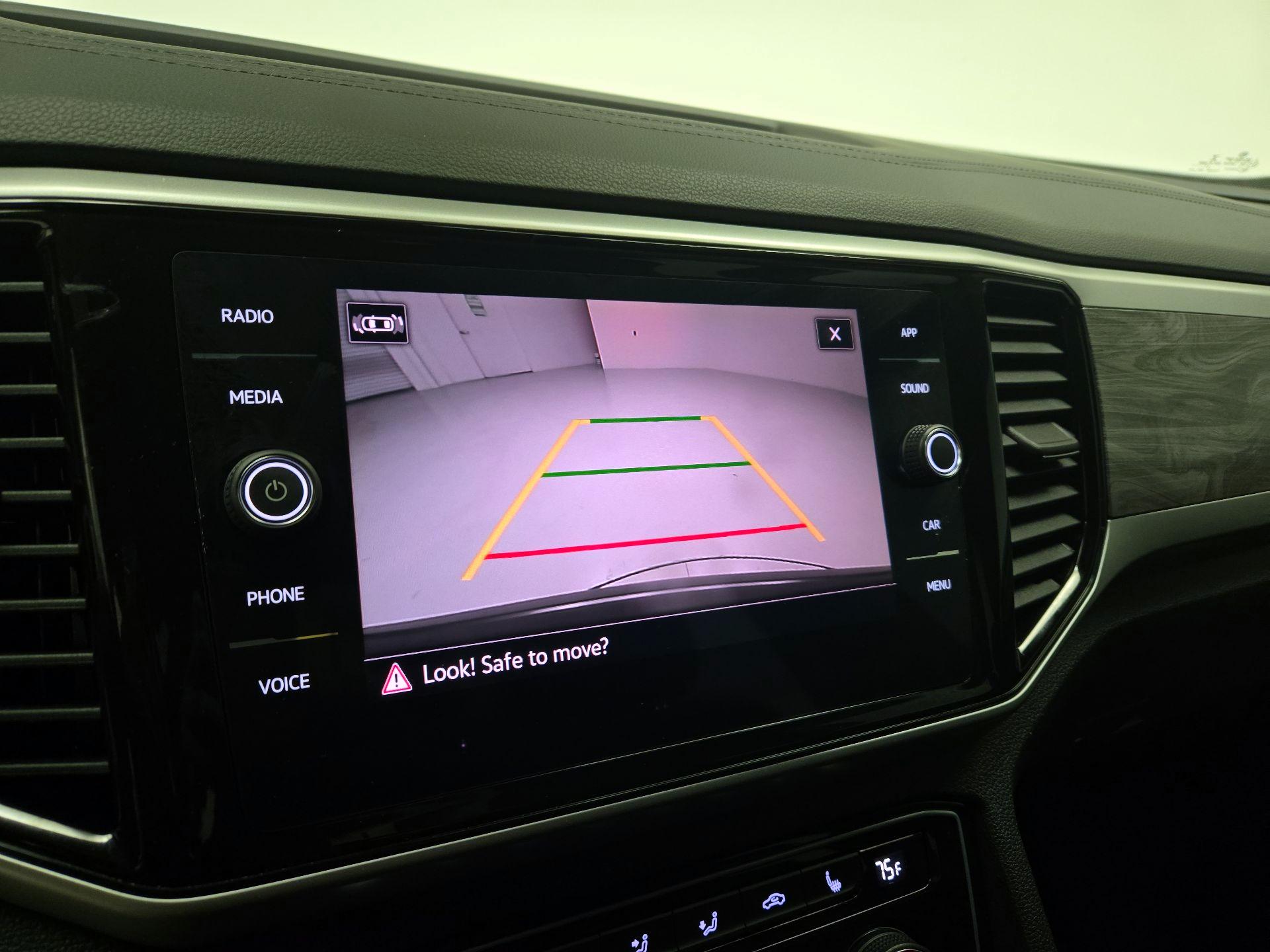 Thumbnail: 2023 Volkswagen Atlas - 14