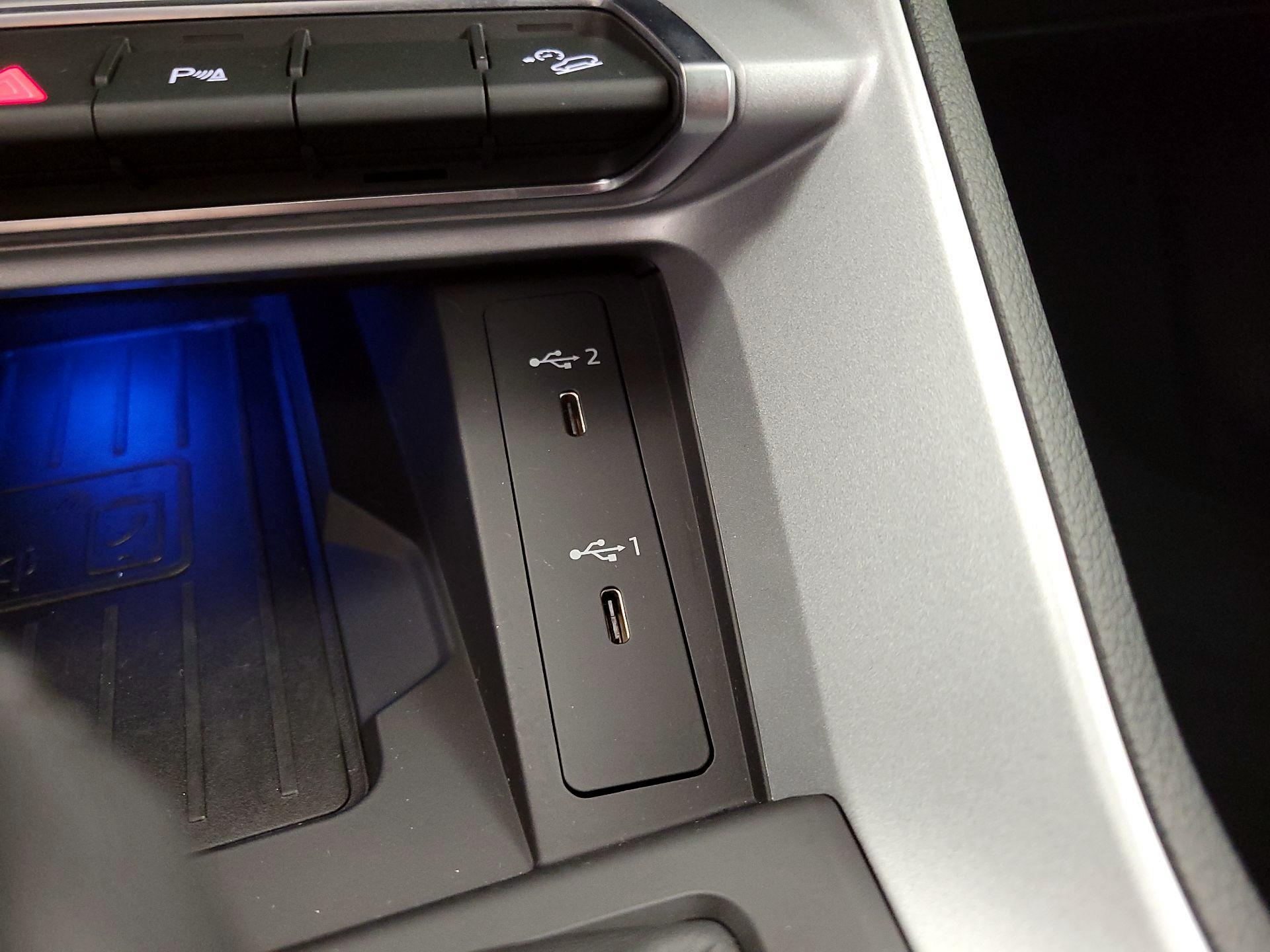 Thumbnail: 2023 Audi Q3 - 18