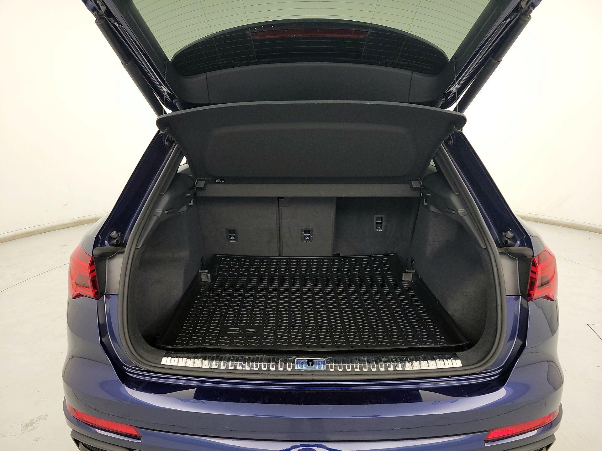 Thumbnail: 2023 Audi Q3 - 20