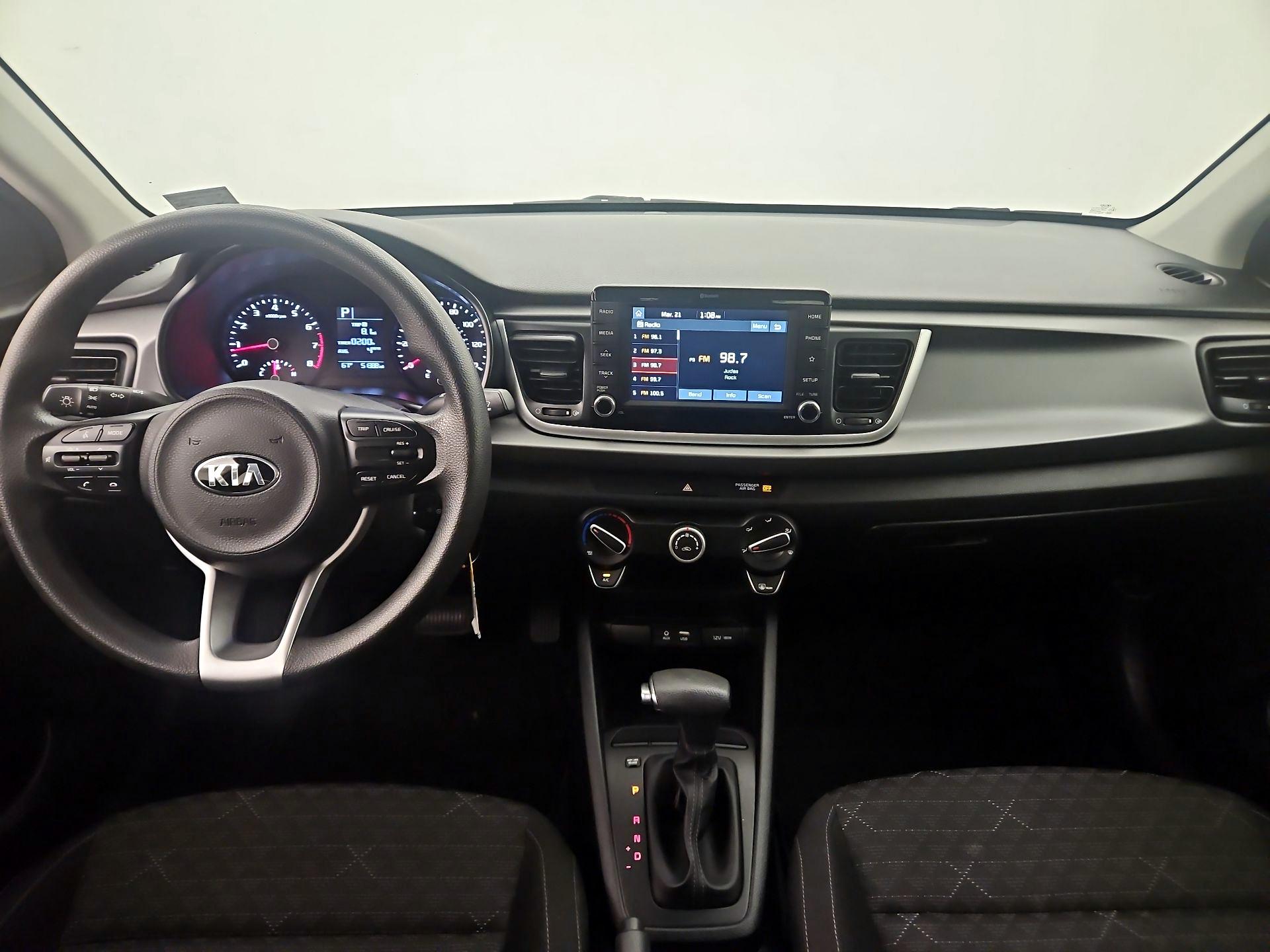 Thumbnail: 2019 Kia Rio - 9