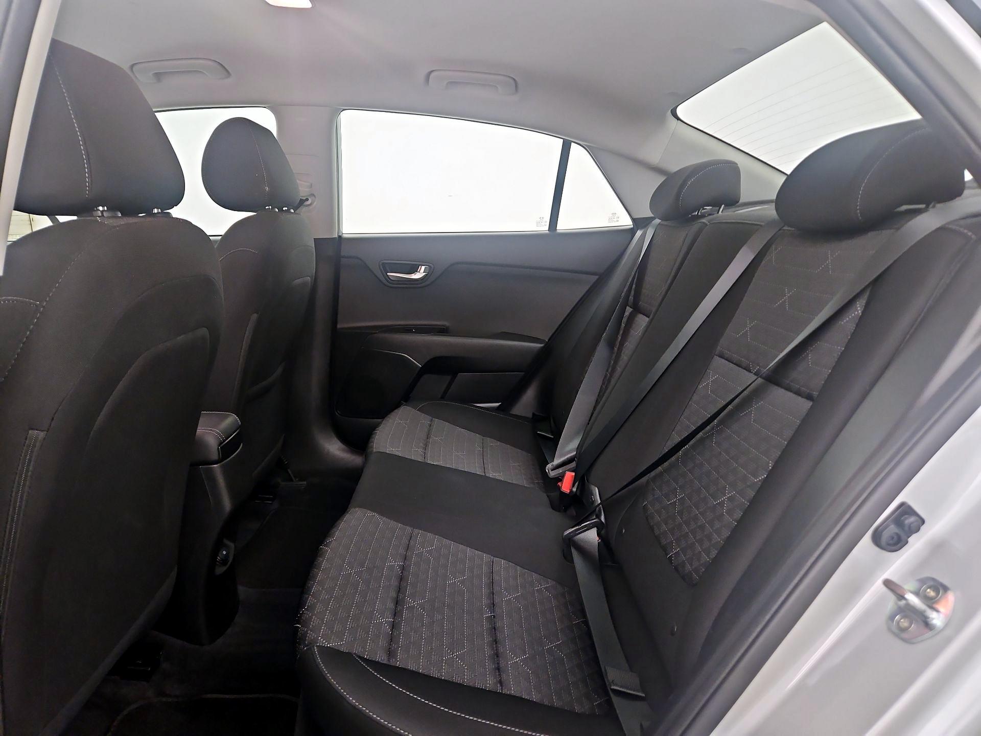 Thumbnail: 2019 Kia Rio - 19